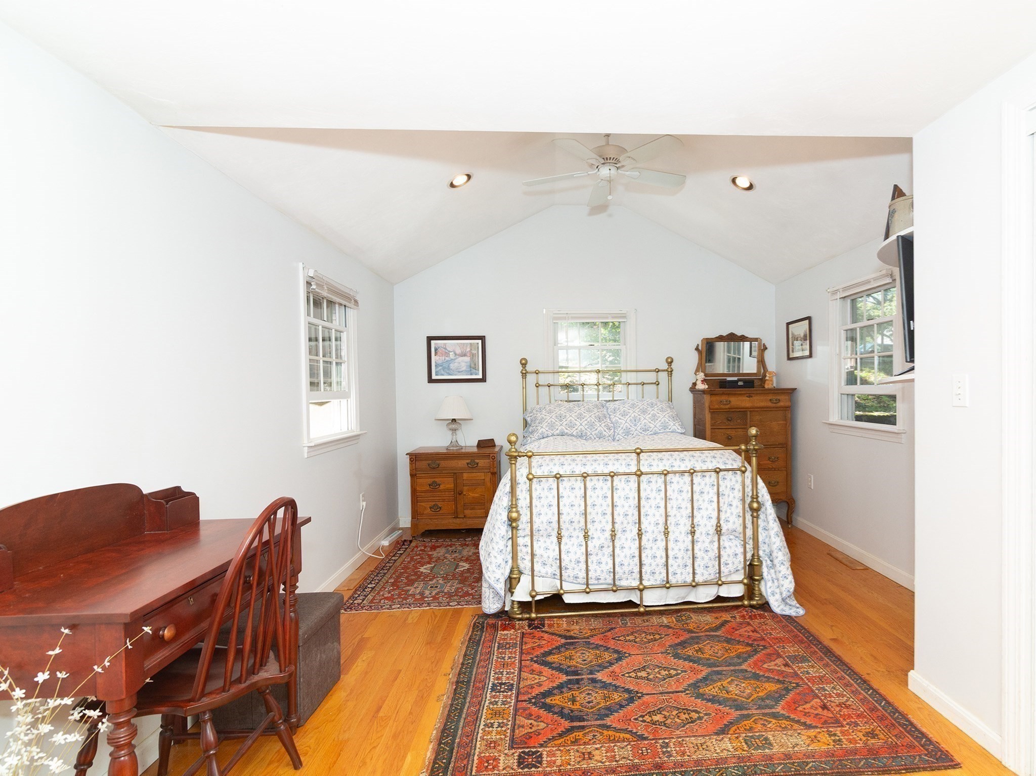 5 Mansion Rd Property Photo 12