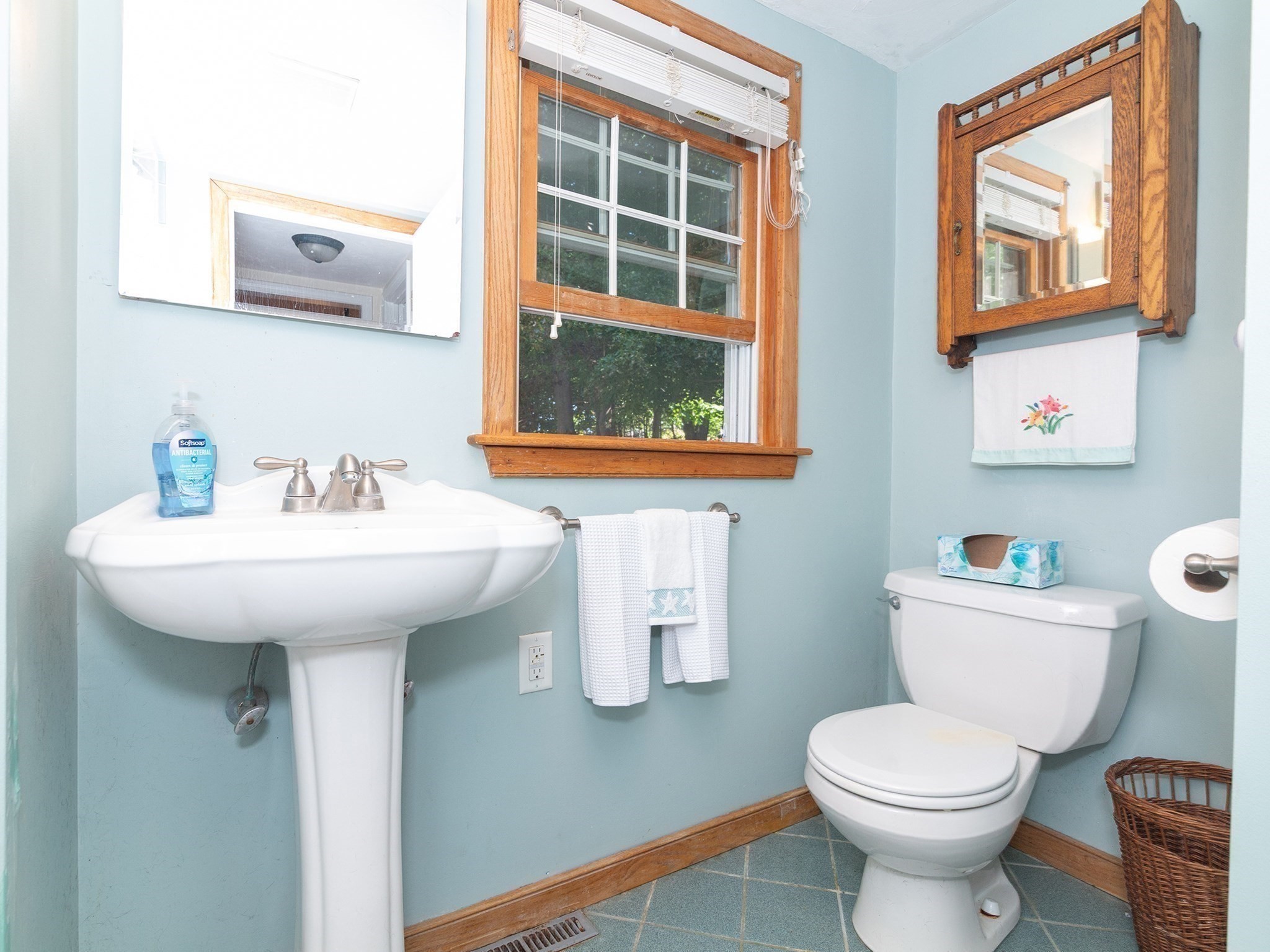 5 Mansion Rd Property Photo 16