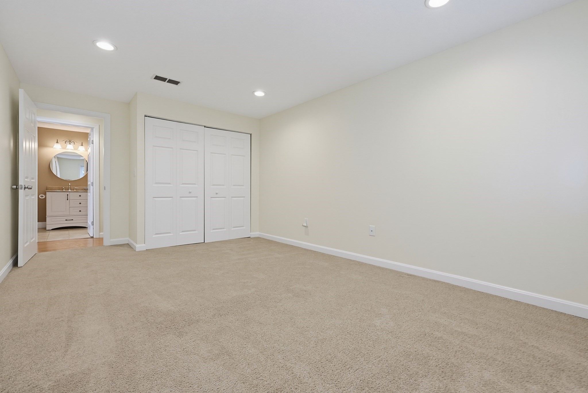 805 Franklin Crossing Road # 5 Property Photo 22