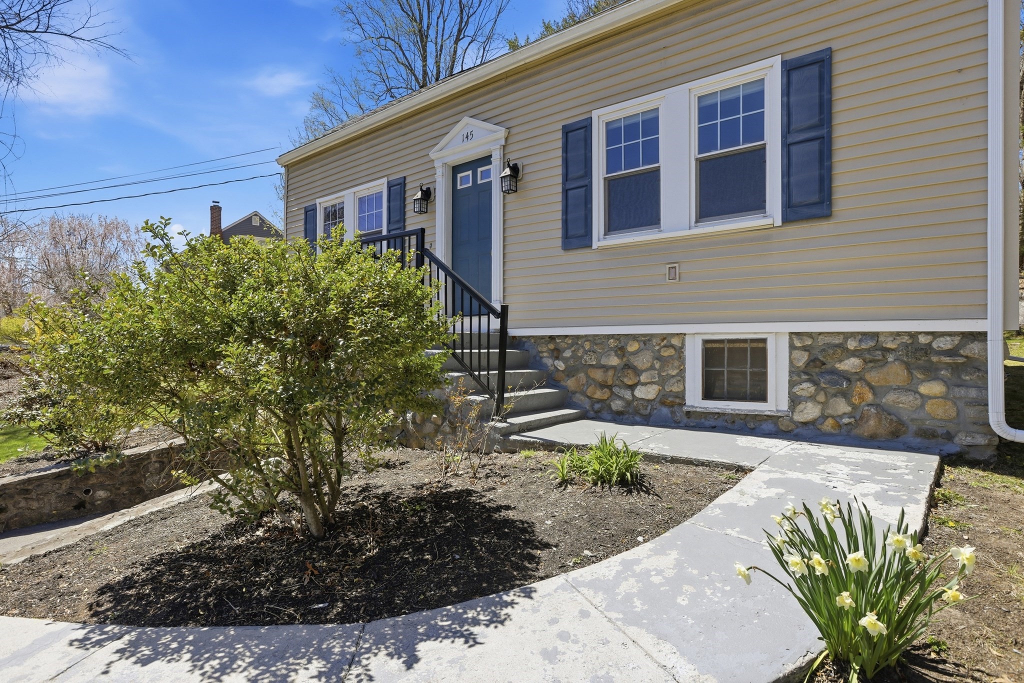 145 Boylston Cir Property Photo 2