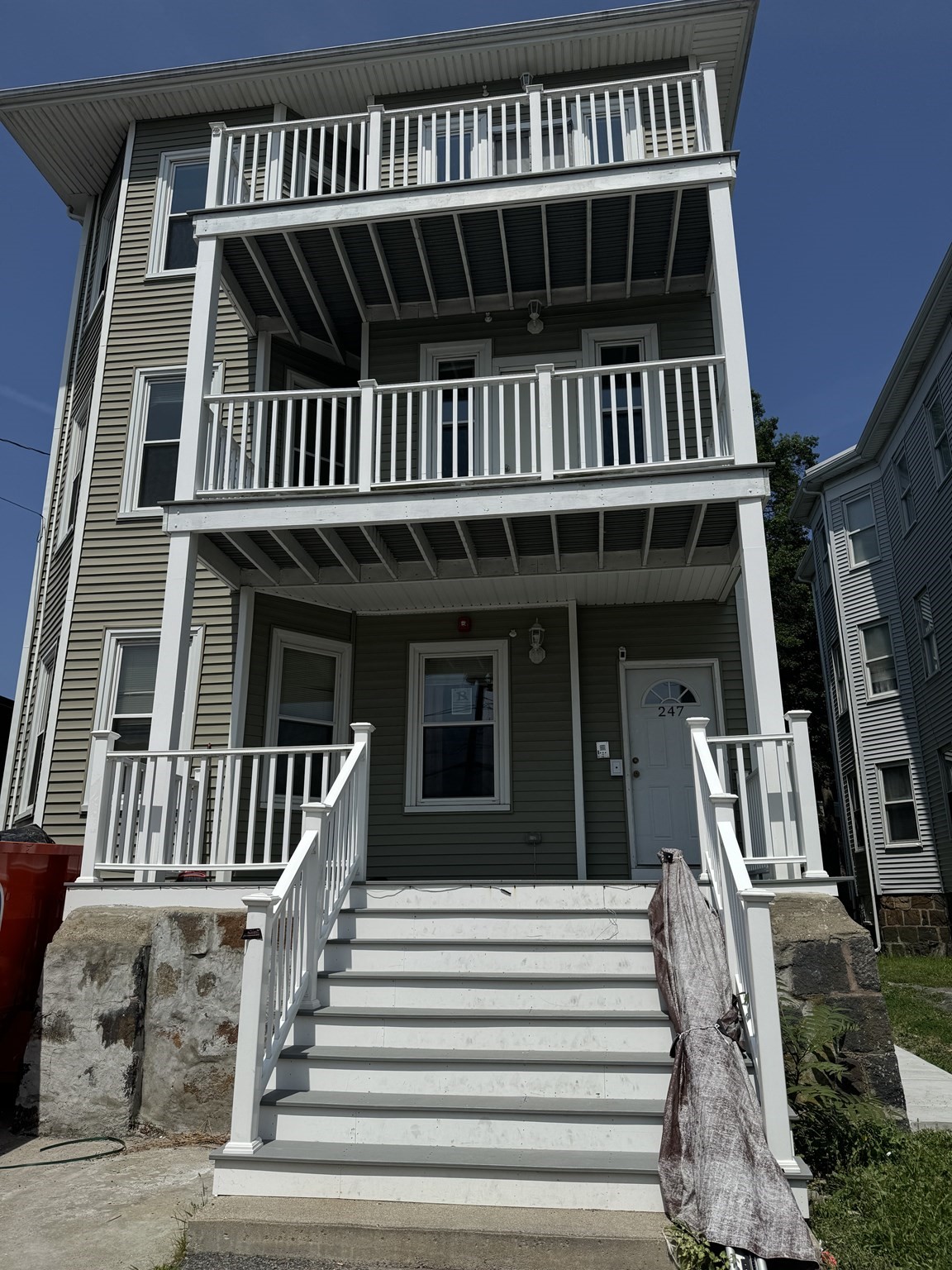 247 Harvard St # 3 Property Photo 12