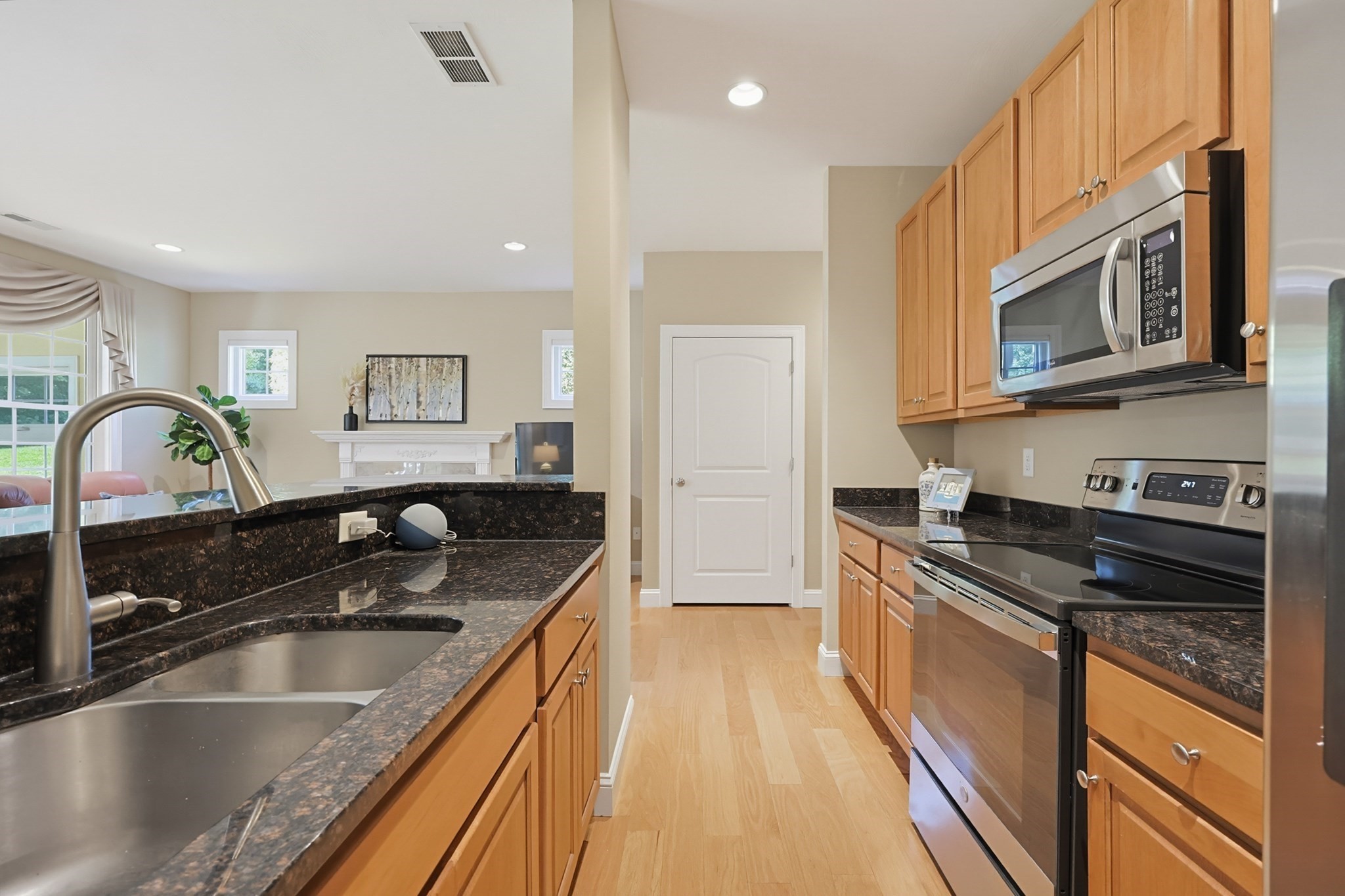 17 Hartland Way # 17 Property Photo 5