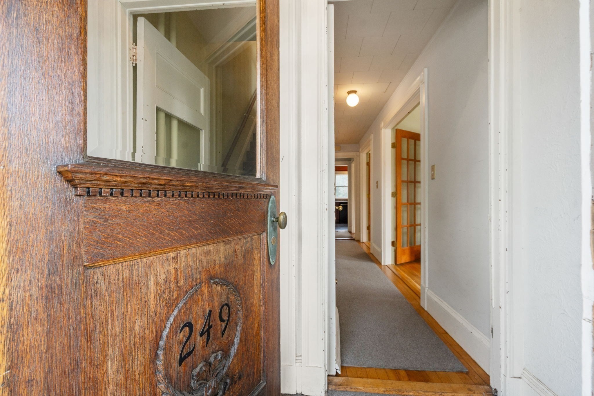 249 Crafts St Property Photo 4
