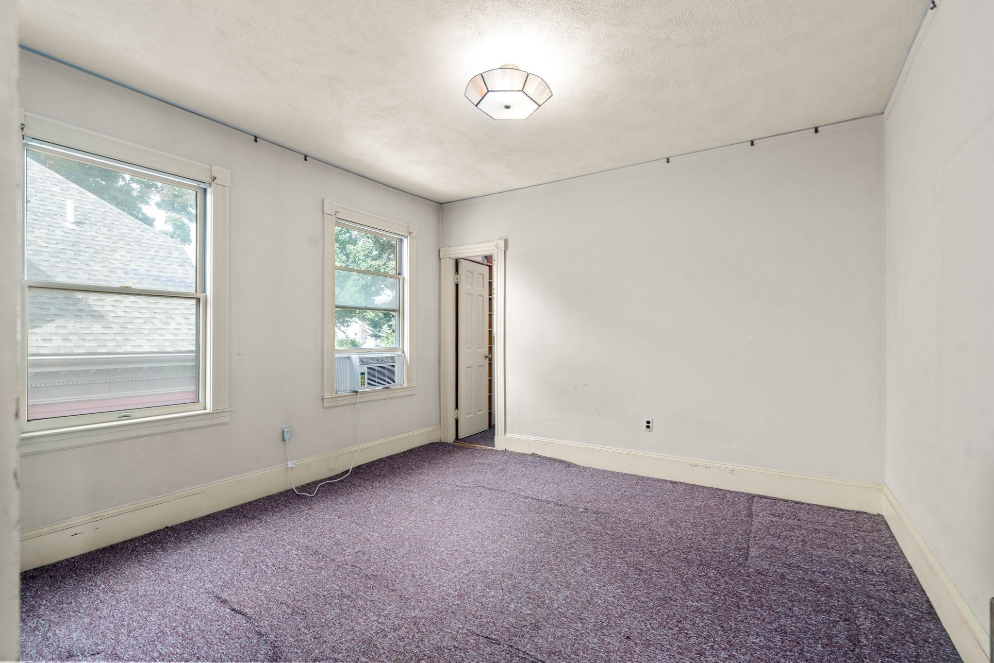 249 Crafts St Property Photo 23