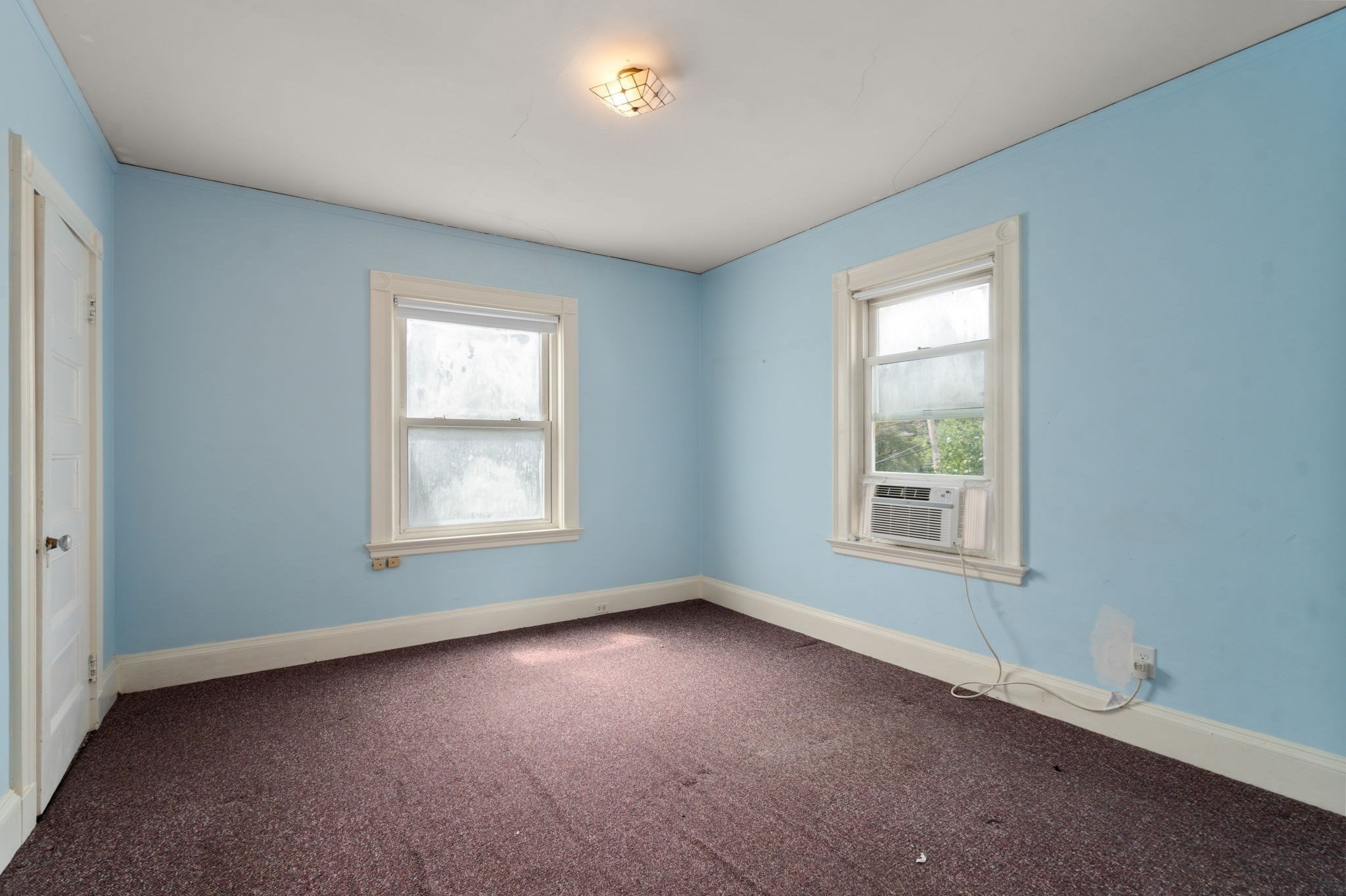249 Crafts St Property Photo 25