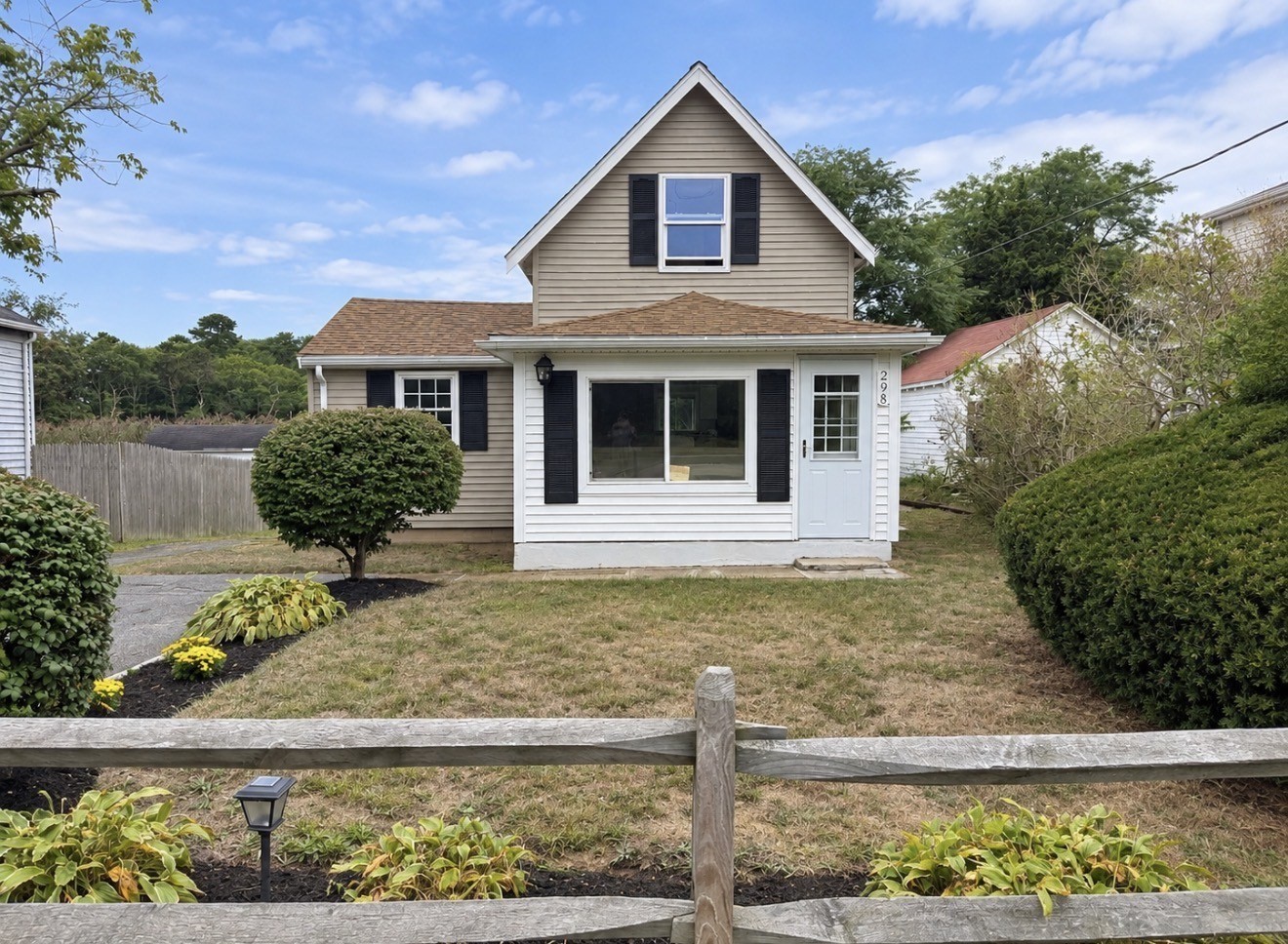 298 Onset Ave Property Photo 1