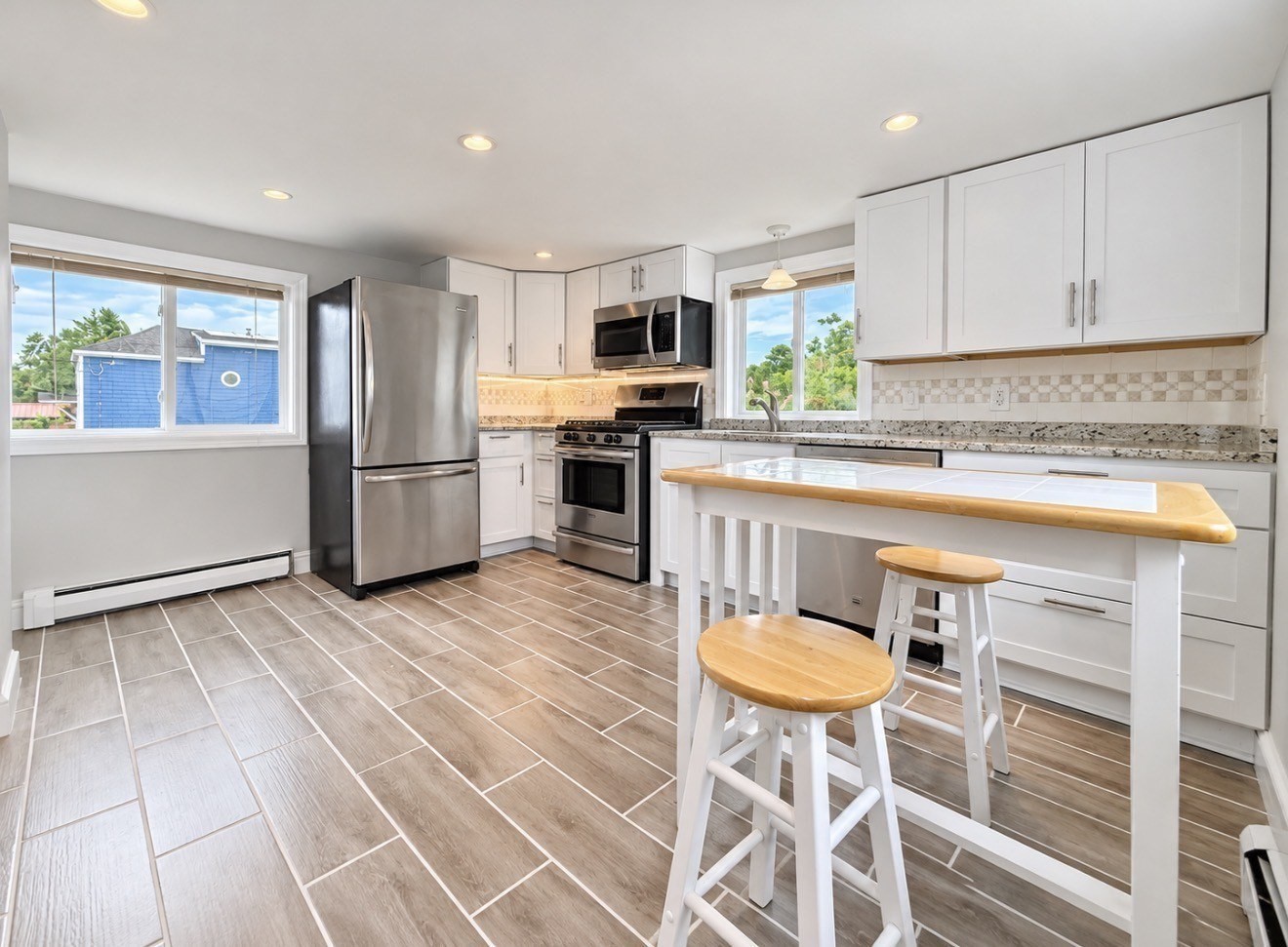 298 Onset Ave Property Photo 6