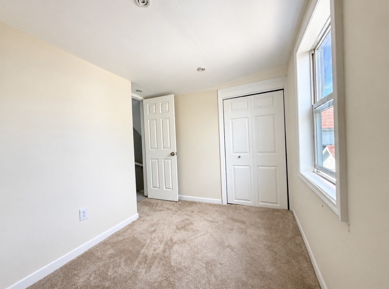 298 Onset Ave Property Photo 13