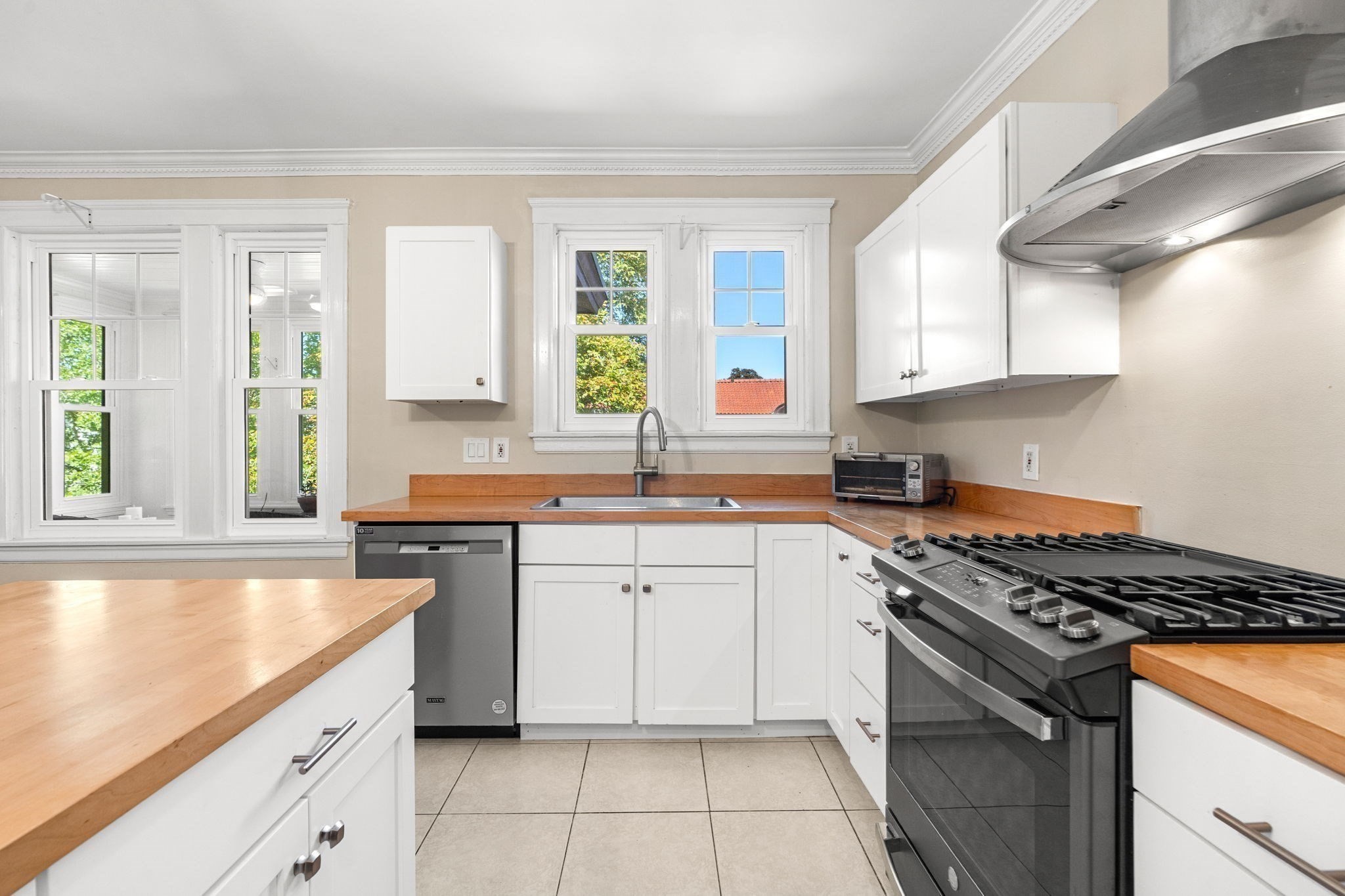 102 Main Street # T Property Photo 14