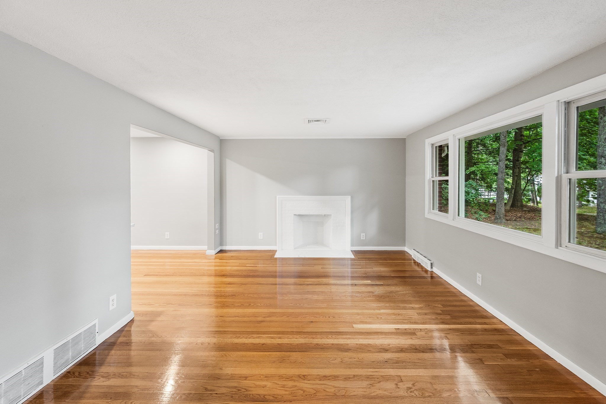 23 Poplar St Property Photo 4