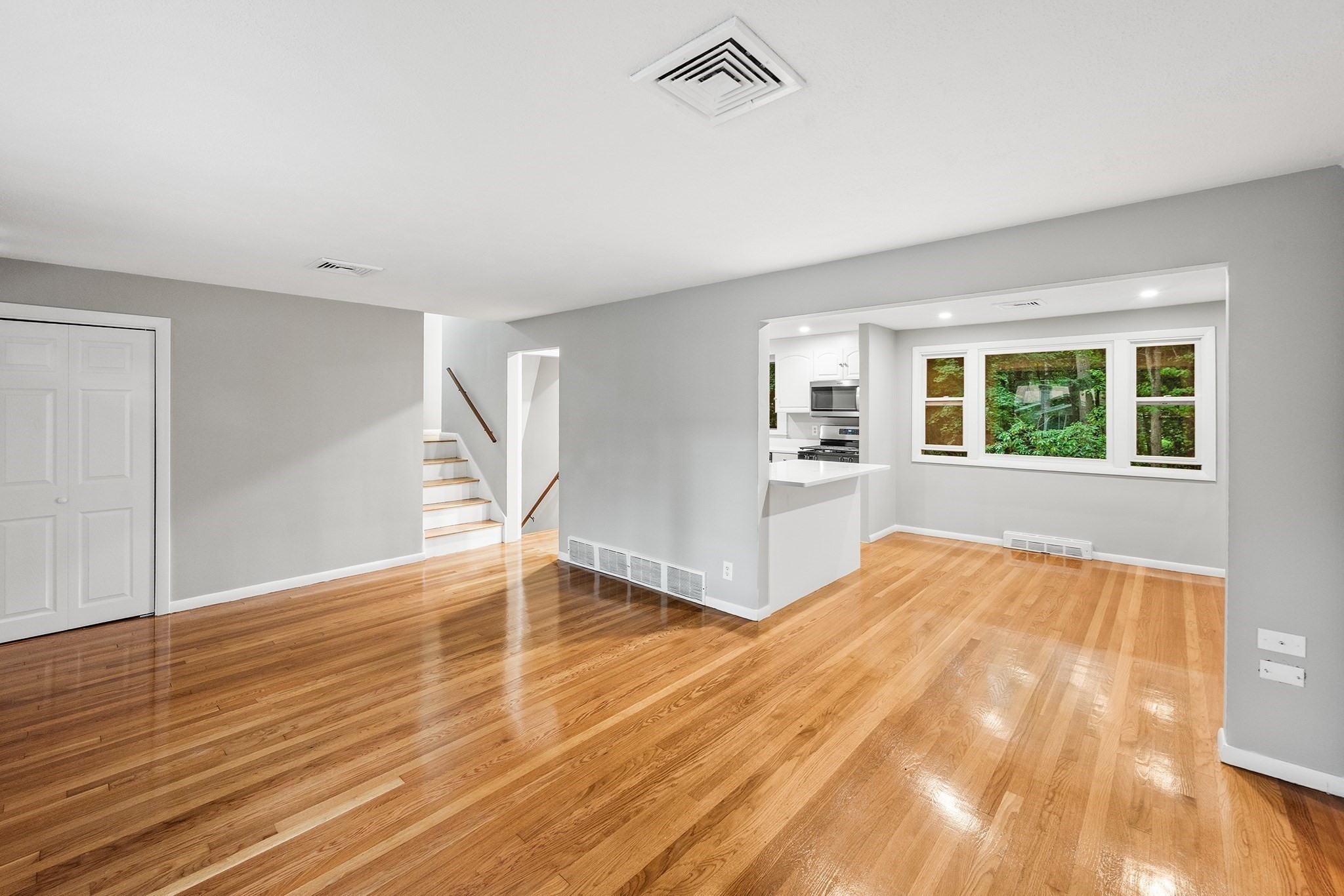 23 Poplar St Property Photo 7