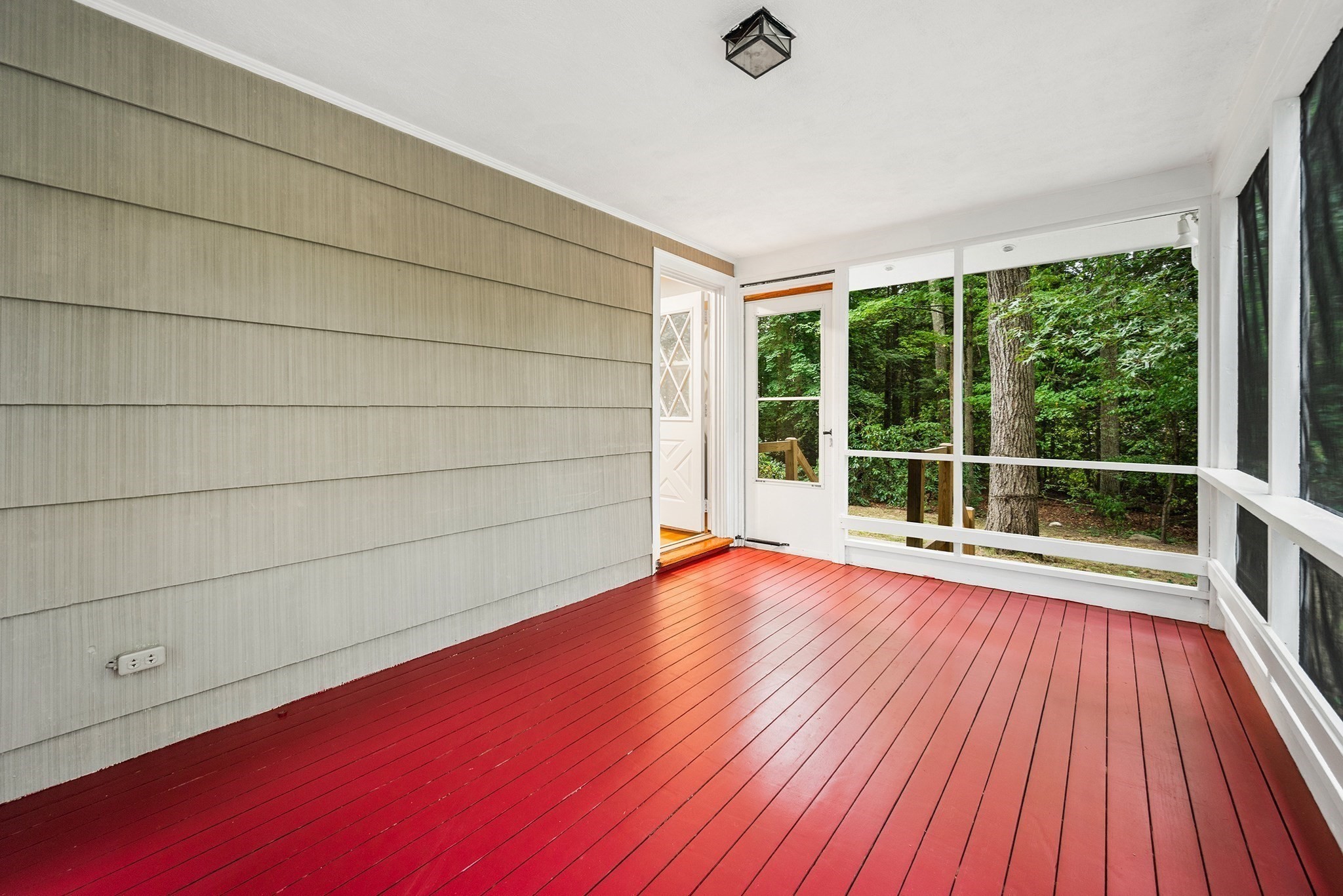 23 Poplar St Property Photo 12