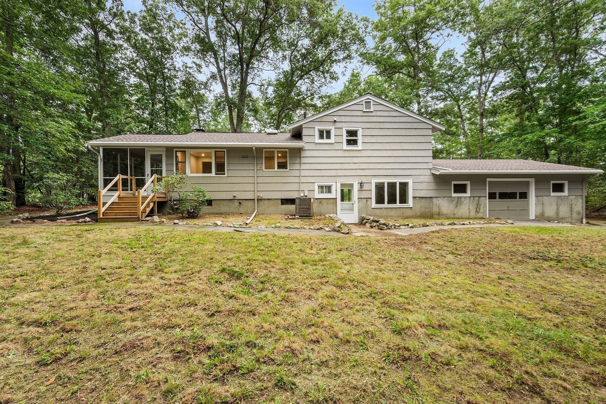 23 Poplar St Property Photo 30