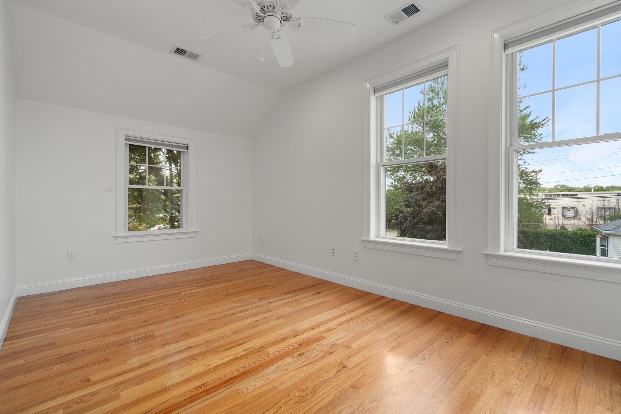 12 Lancaster Rd Property Photo 15