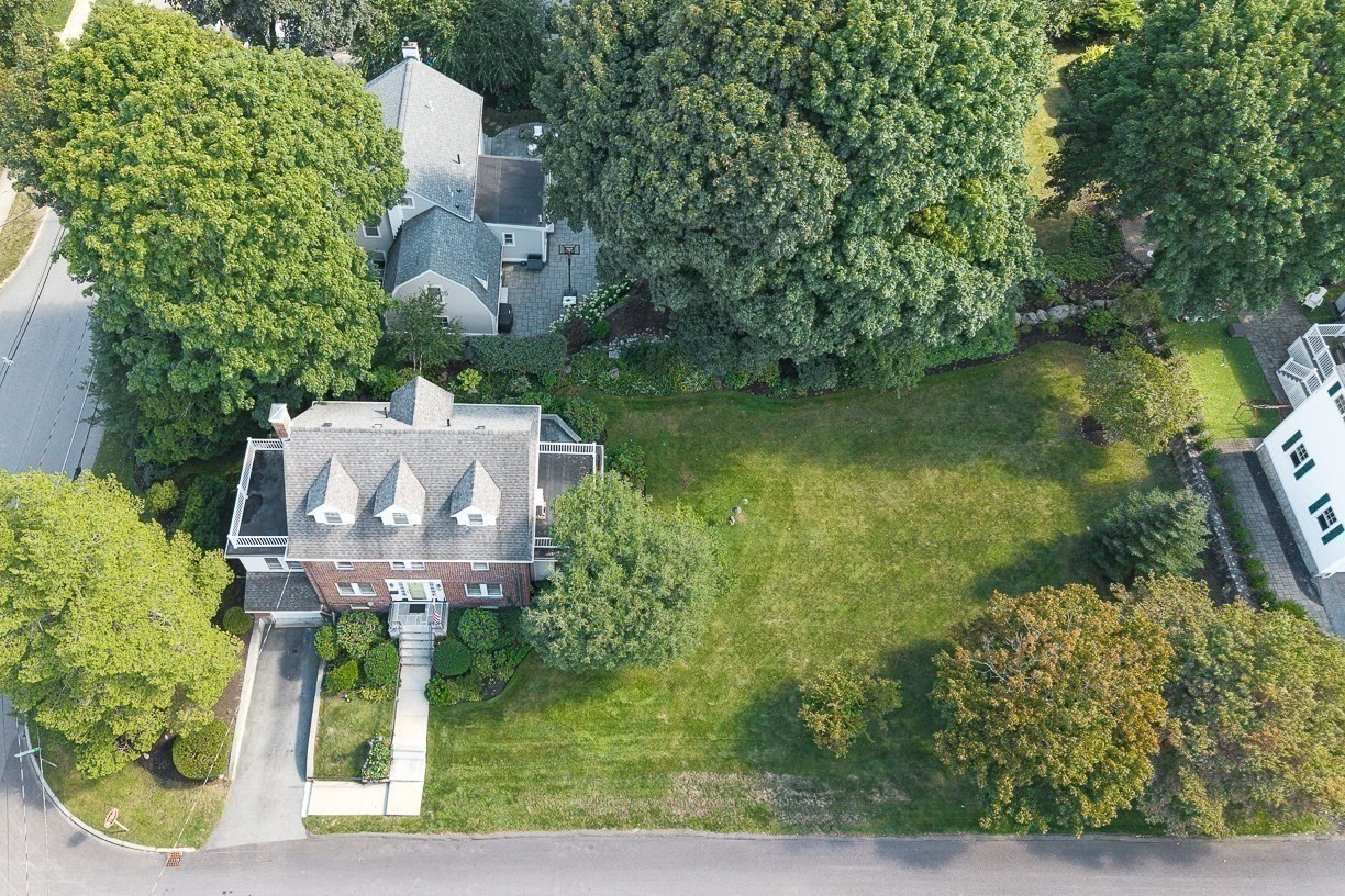 143 Arlington Street Property Photo 3