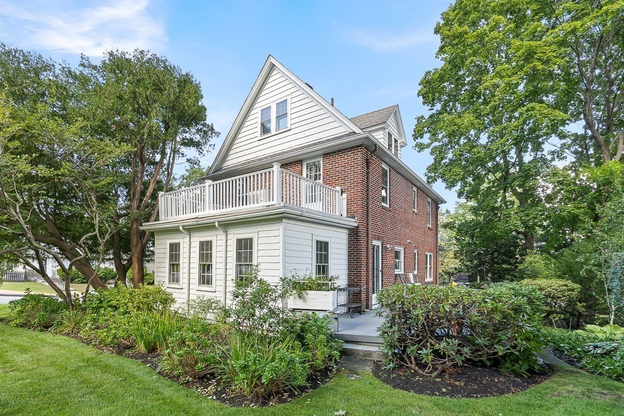 143 Arlington Street Property Photo 5