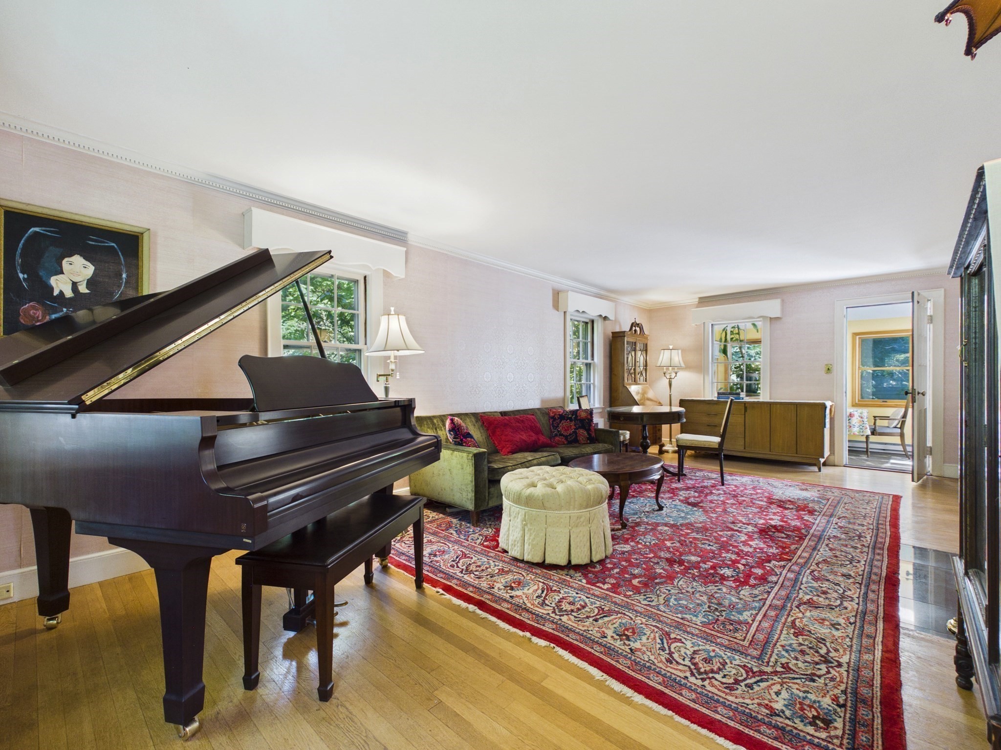 390 Marsh St Property Photo 1
