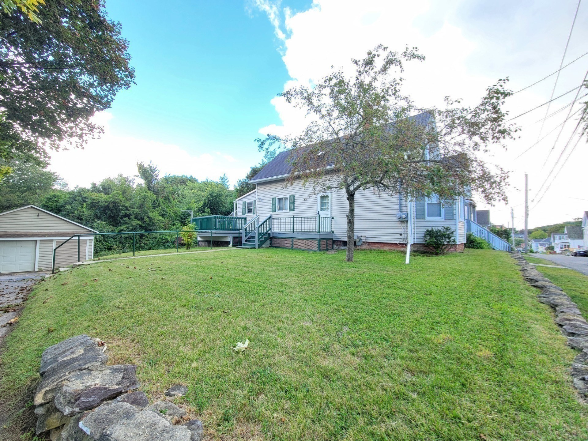 103 Ash Street Property Photo 2