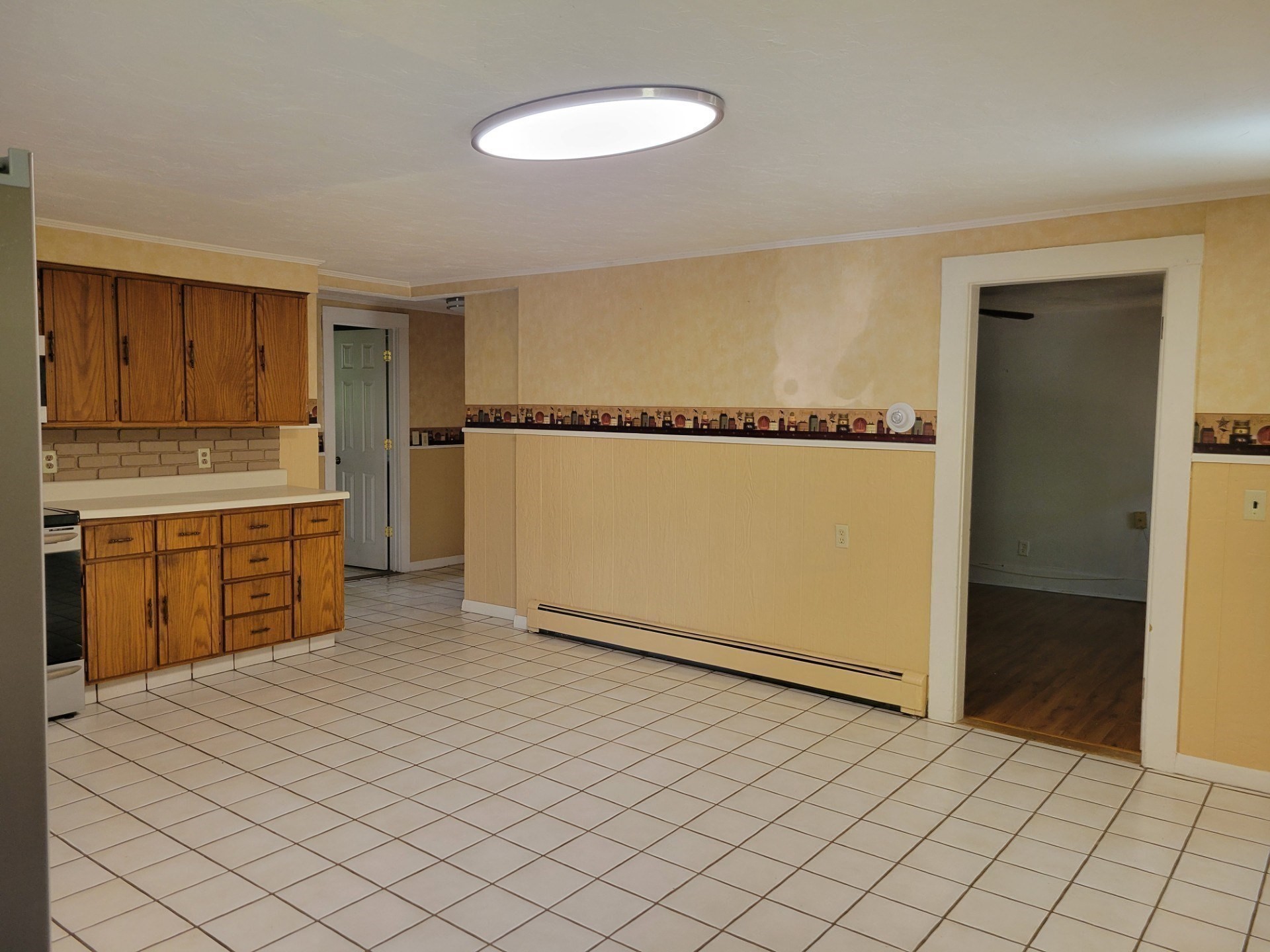 103 Ash Street Property Photo 4