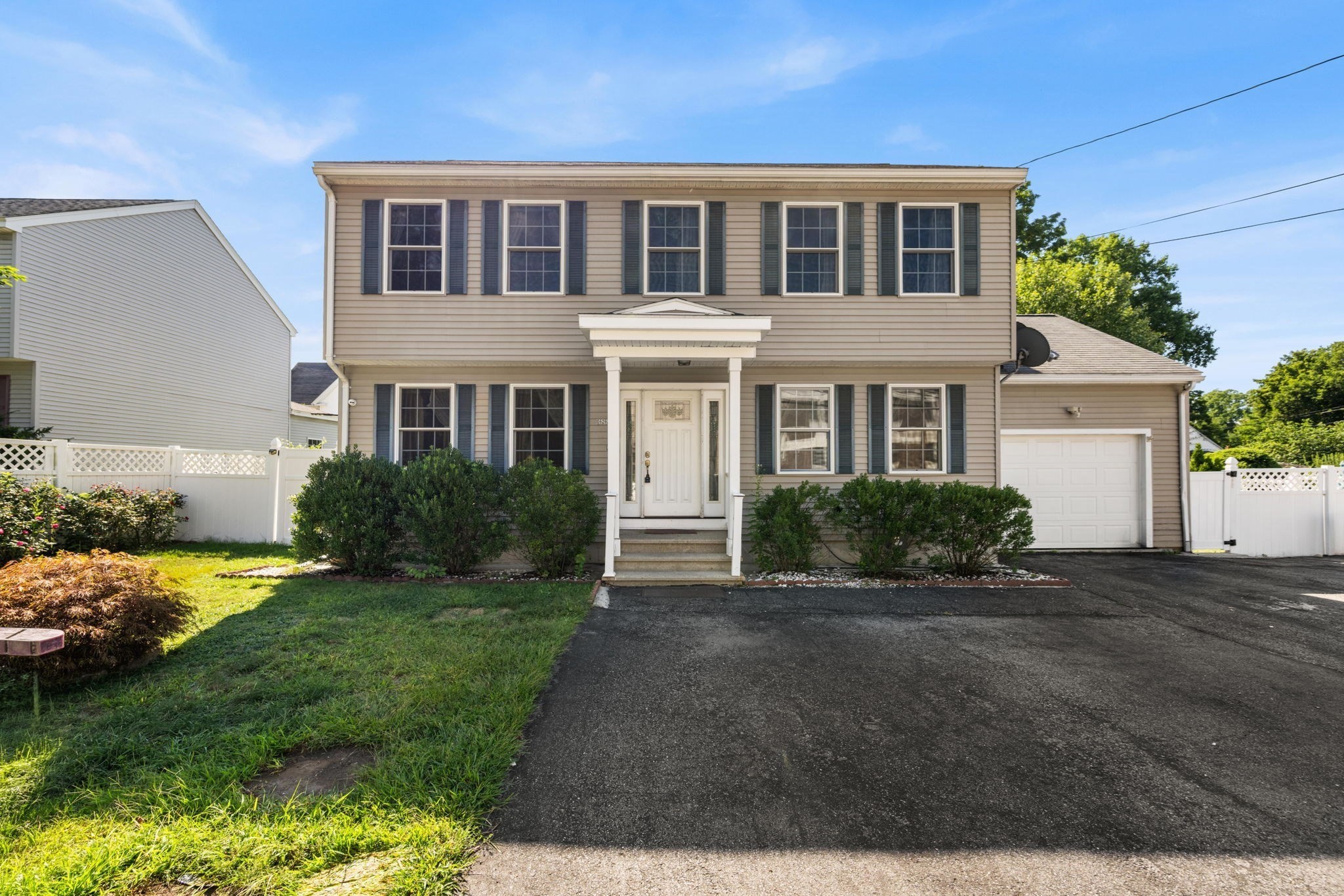 388 Varnum Ave Property Photo 1