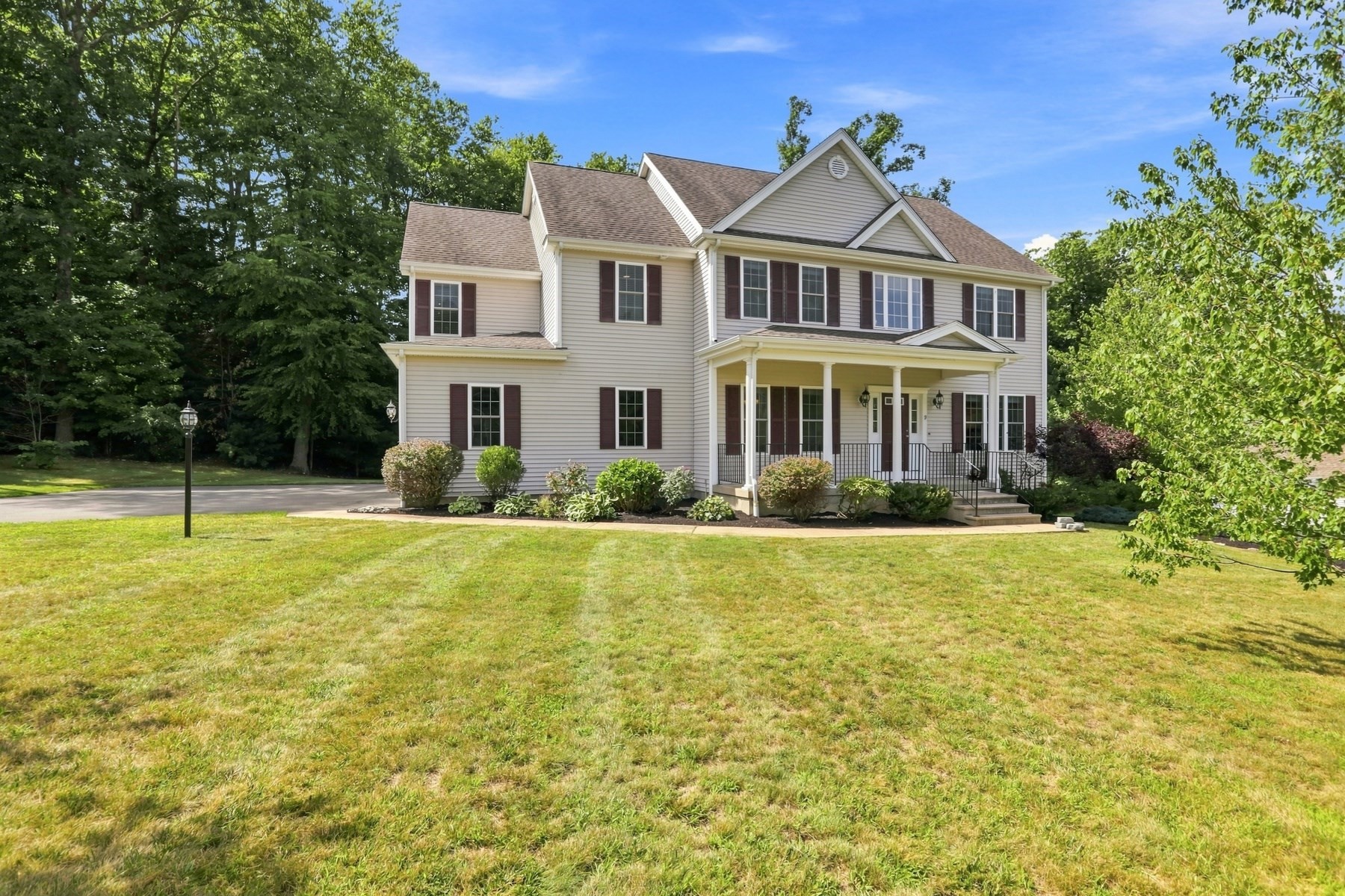 9 Forbes Rd Property Photo 2
