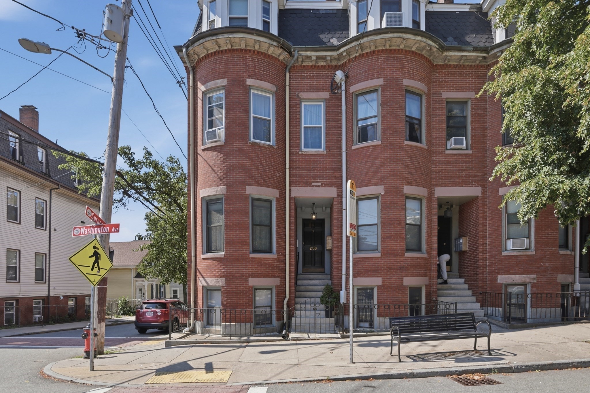 208 Washington Ave # 3 Property Photo 1
