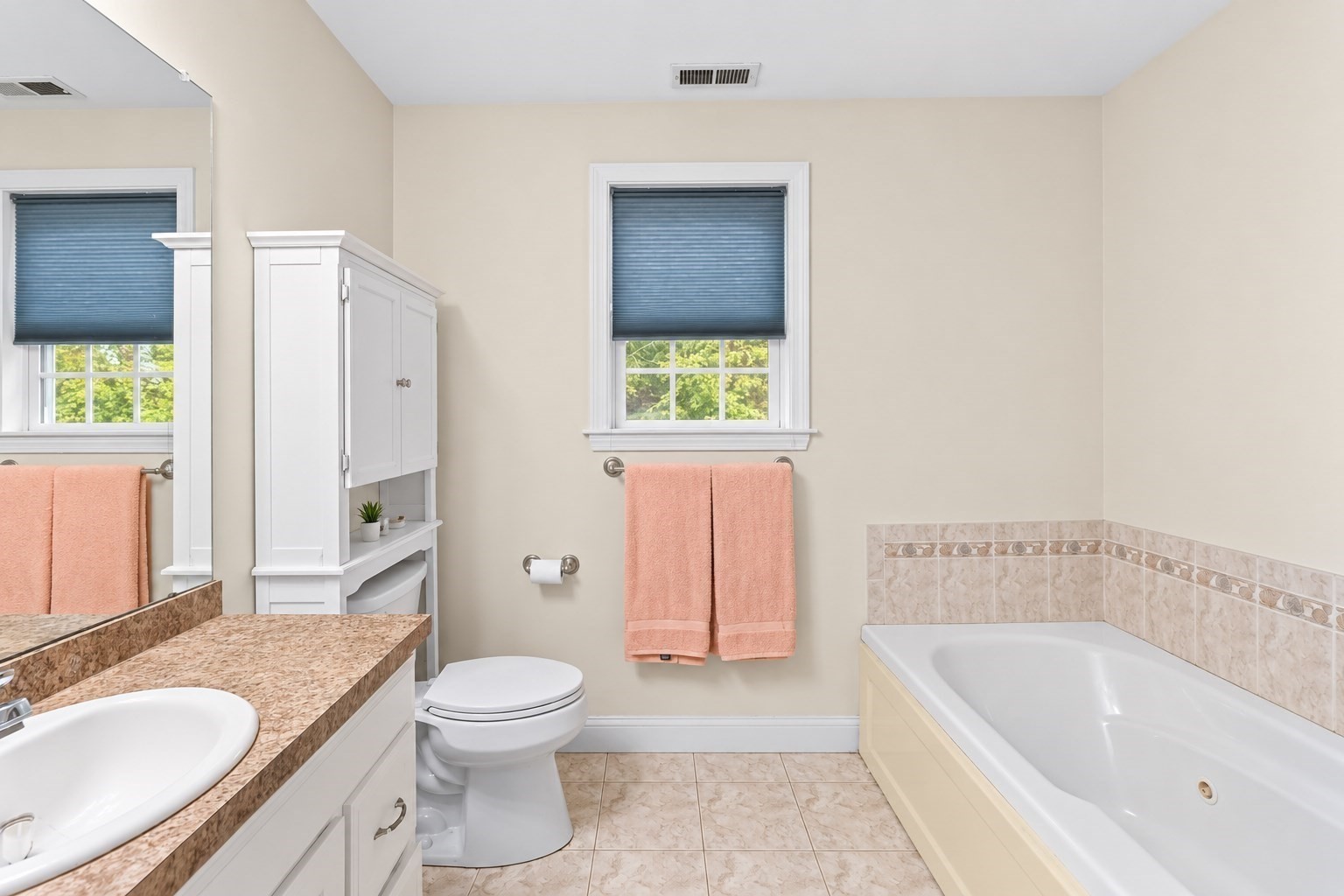 352 Grafton St Property Photo 22