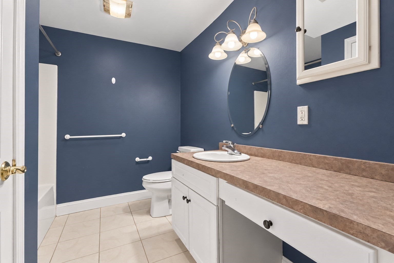 352 Grafton St Property Photo 36