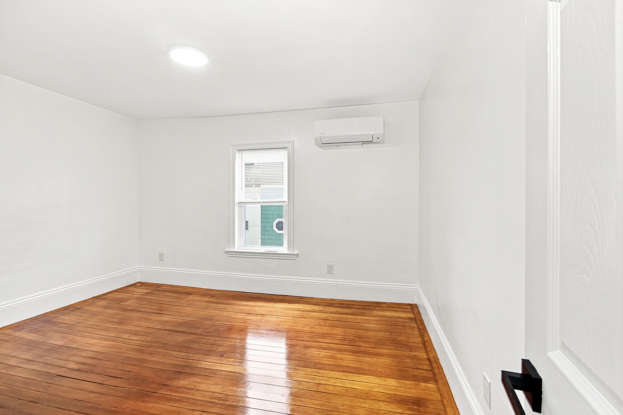 615 Salem St # 2 Property Photo 23