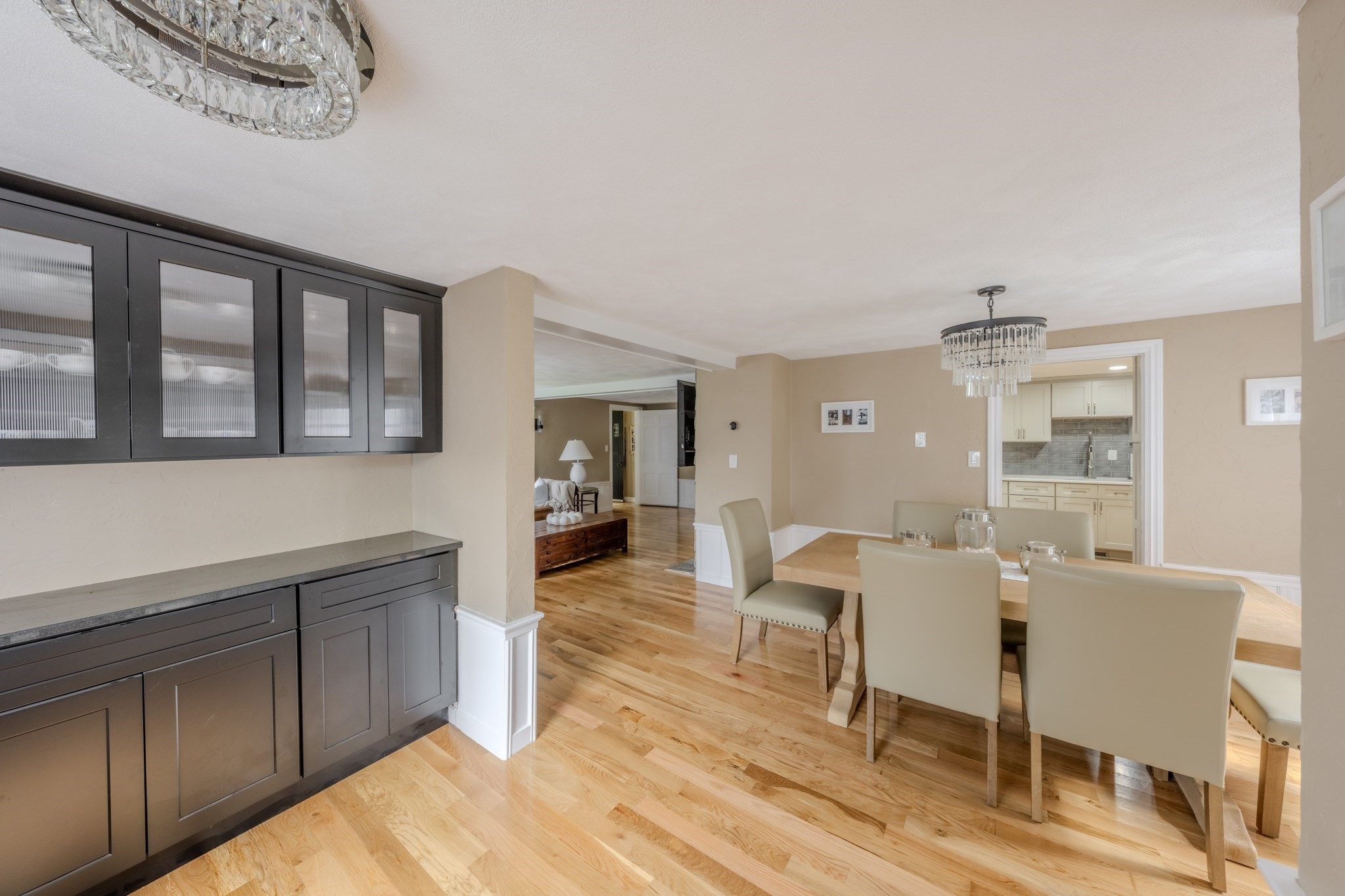 55 Burrell St Property Photo 8