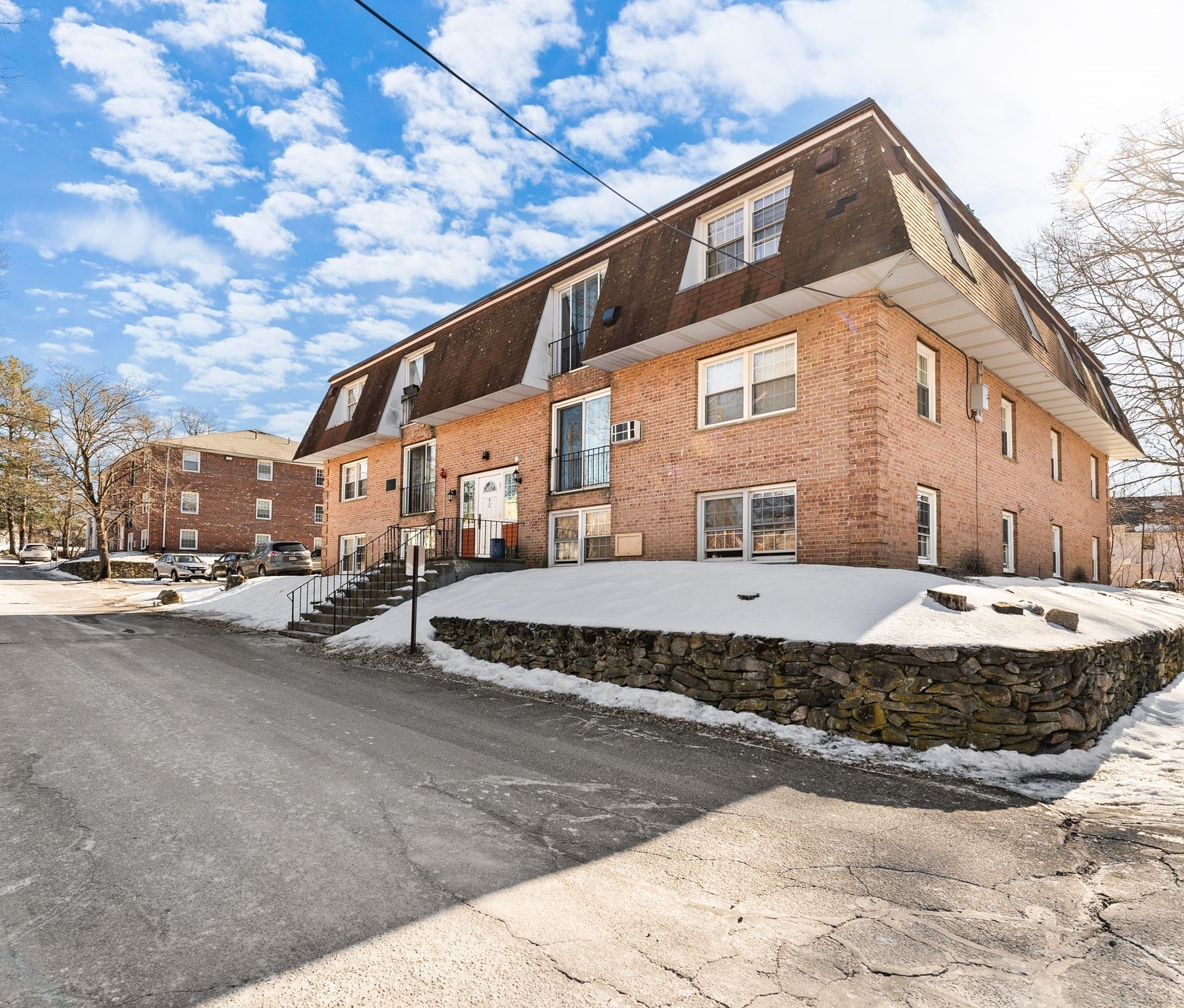 82 Boylston Ln # 21 Property Photo 2