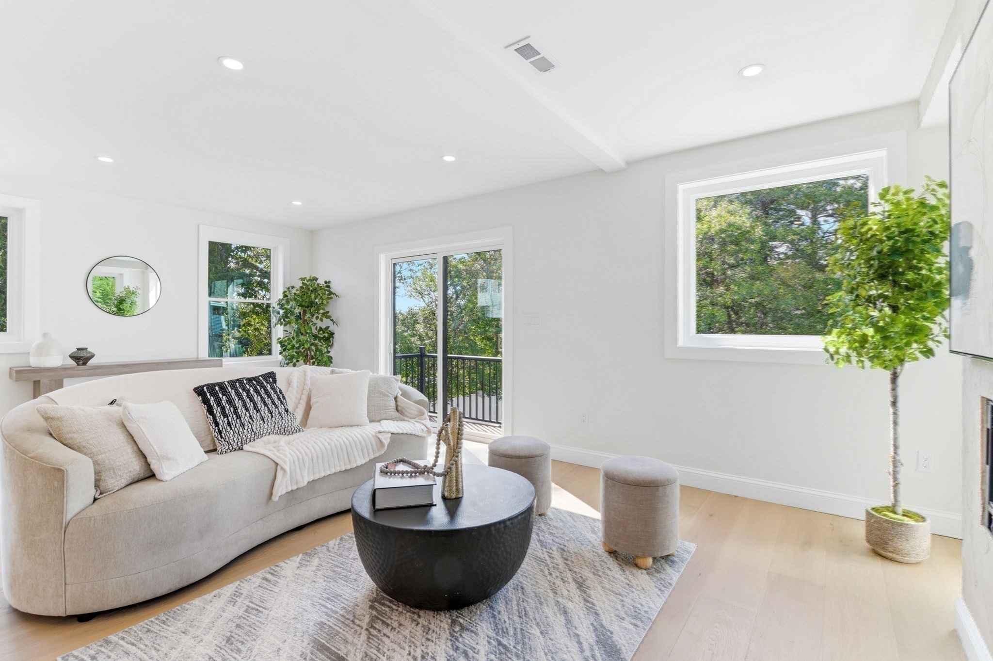 8 Guild St Property Photo 13