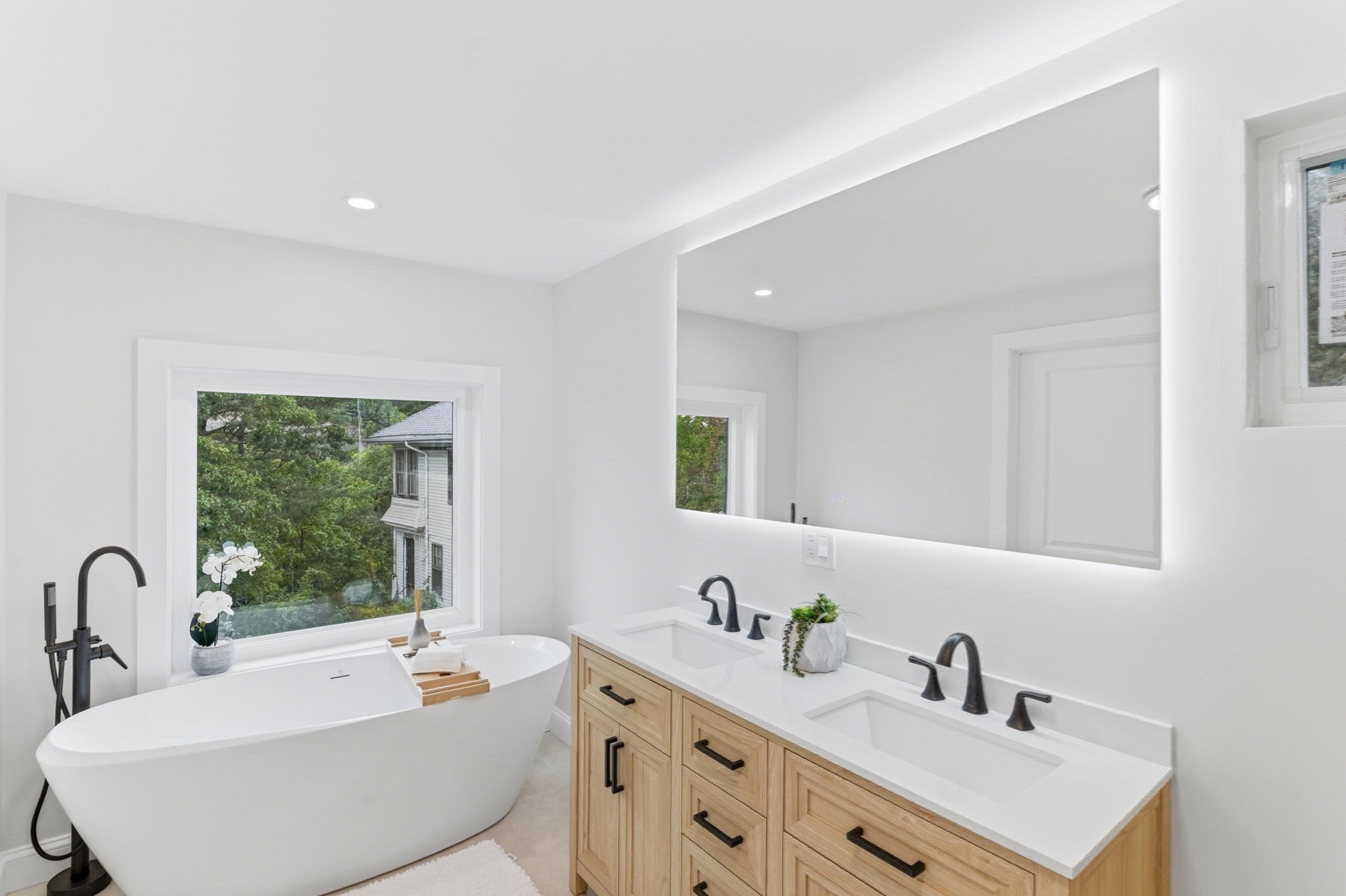 8 Guild St Property Photo 29