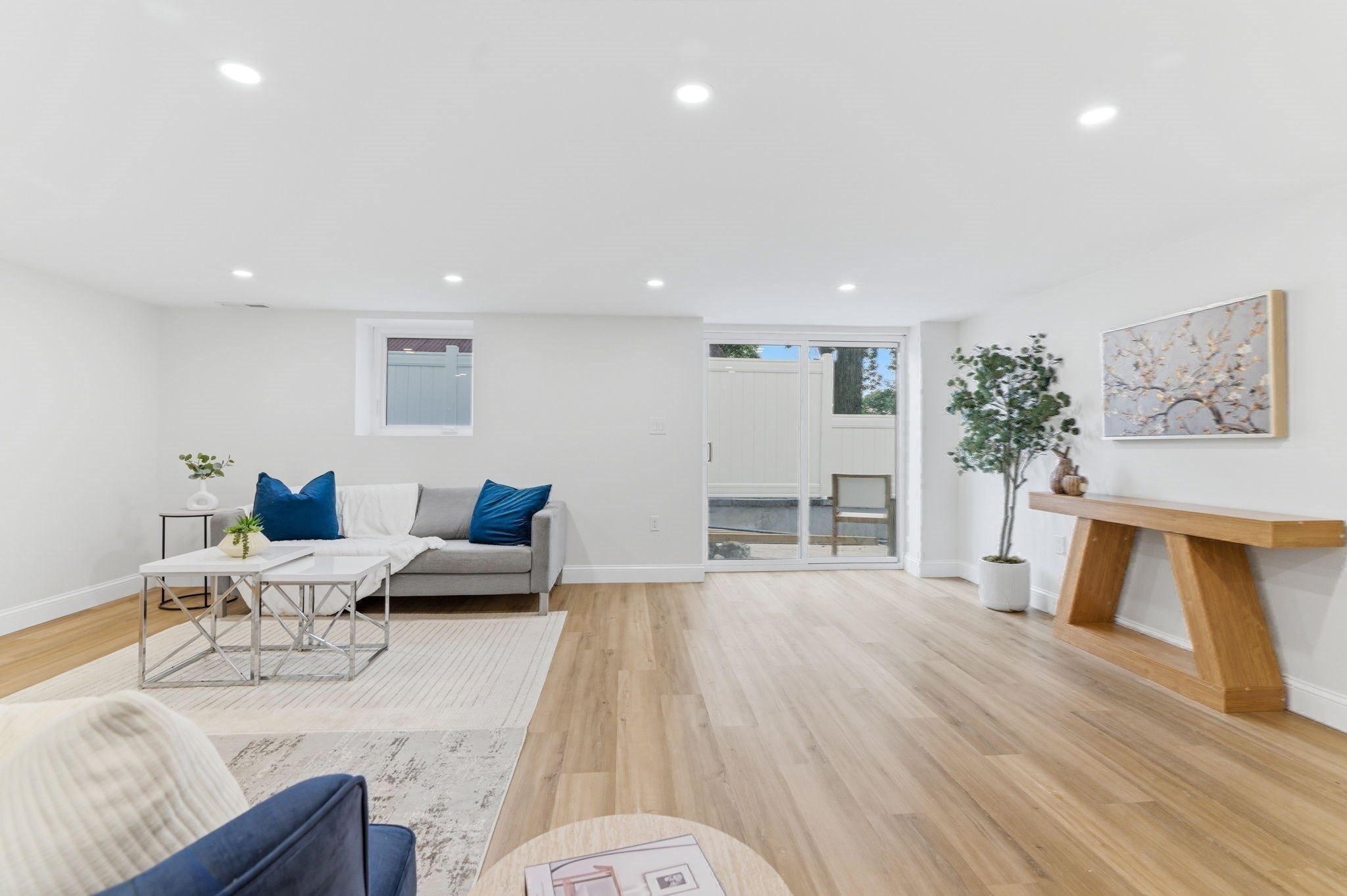 8 Guild St Property Photo 33