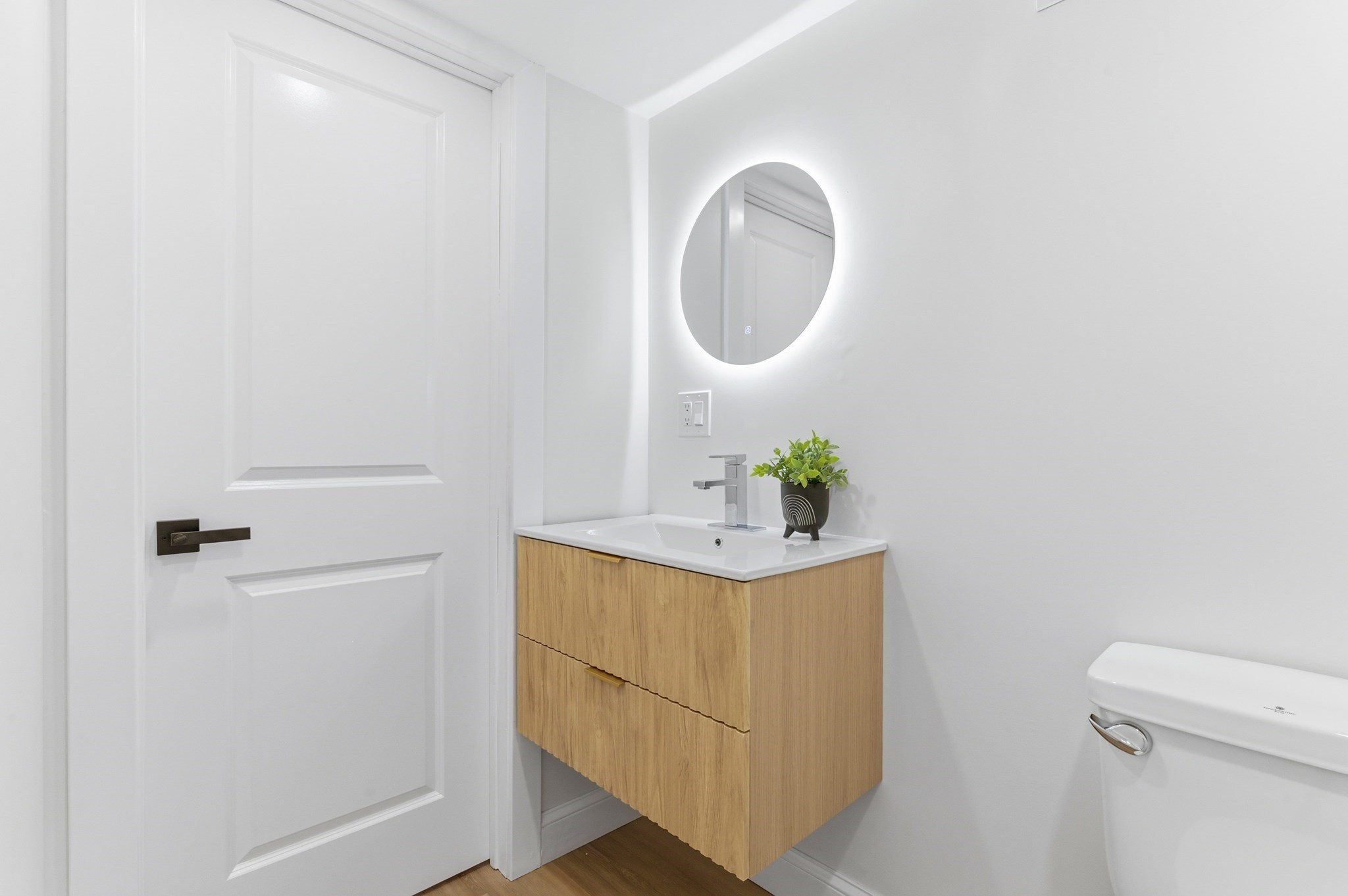 8 Guild St Property Photo 35