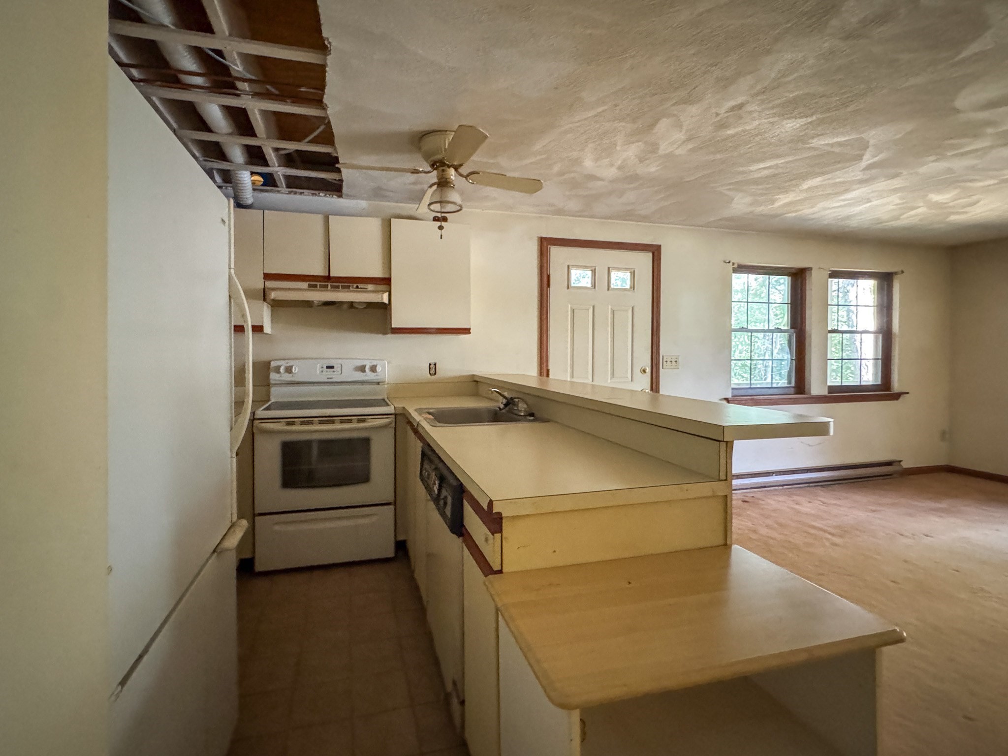 35 Ashumet Rd # 3b Property Photo 6