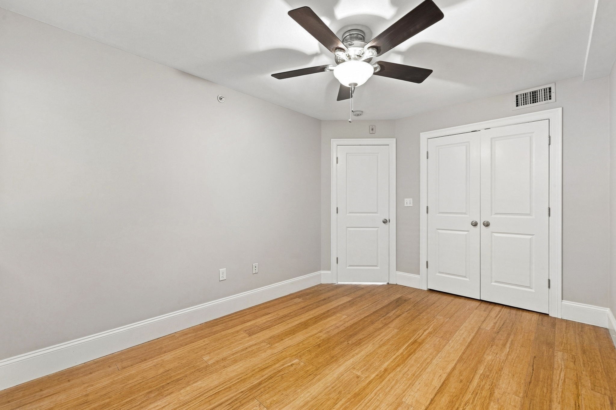 28 Mitchell St # 1 Property Photo 10