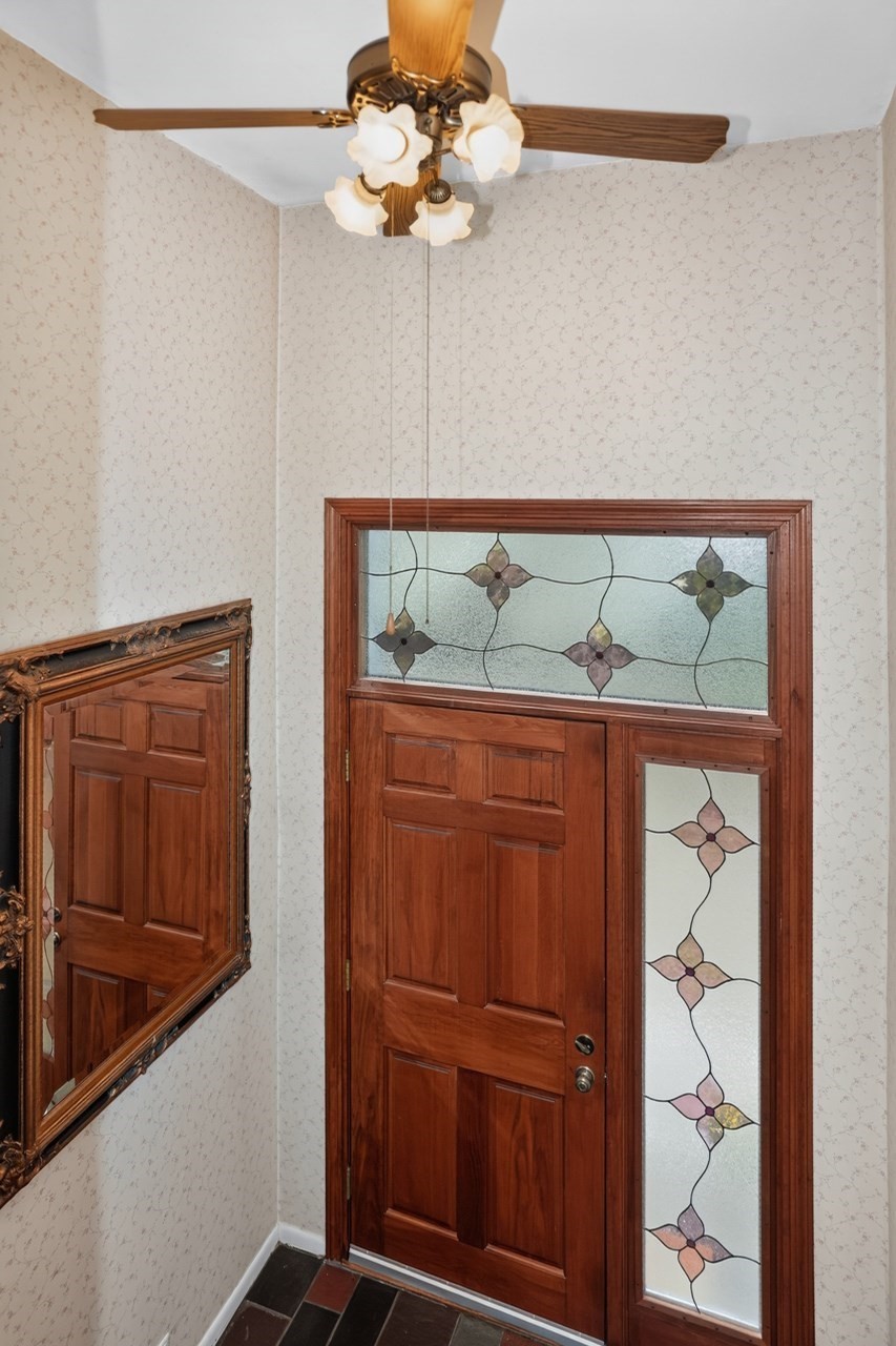 801 Winter St Property Photo 15
