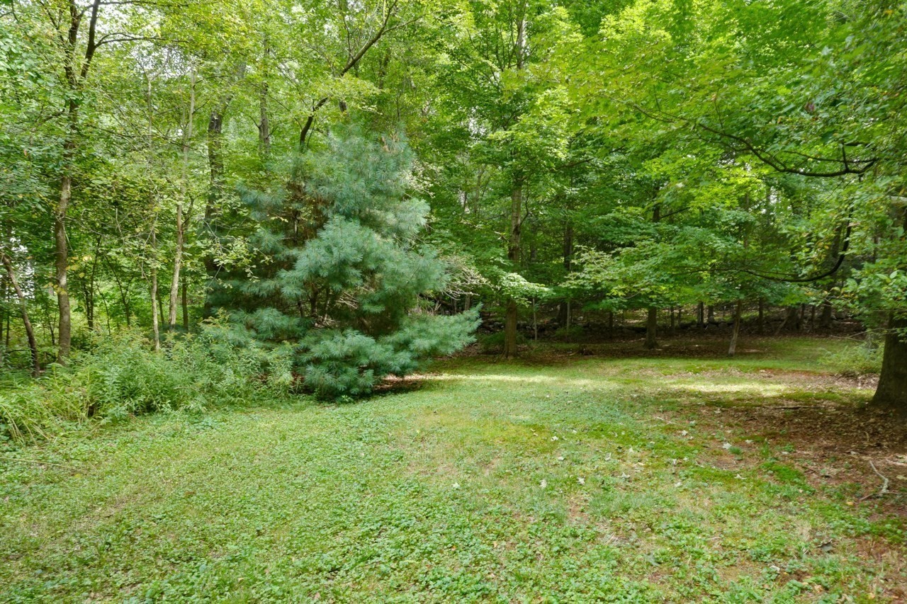801 Winter St Property Photo 23