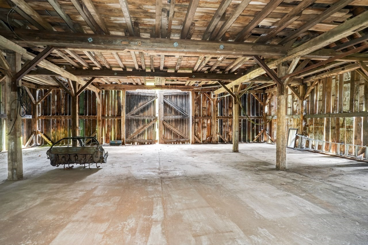801 Winter St Property Photo 30