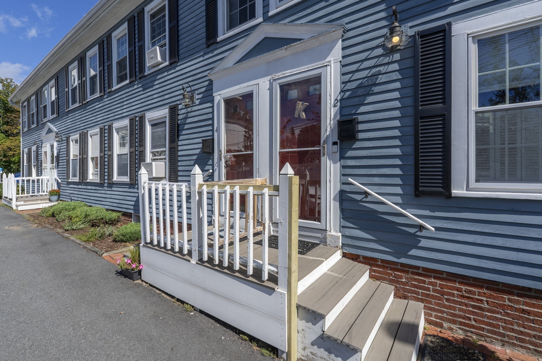 4 Rowells Ct # C Property Photo 1