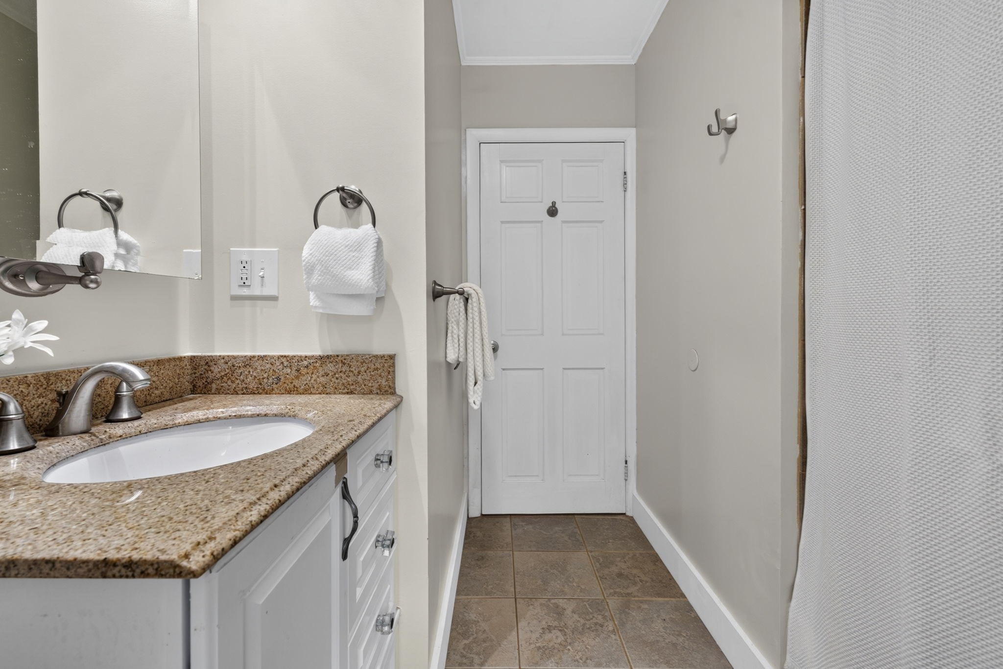 43 Madison St Property Photo 16