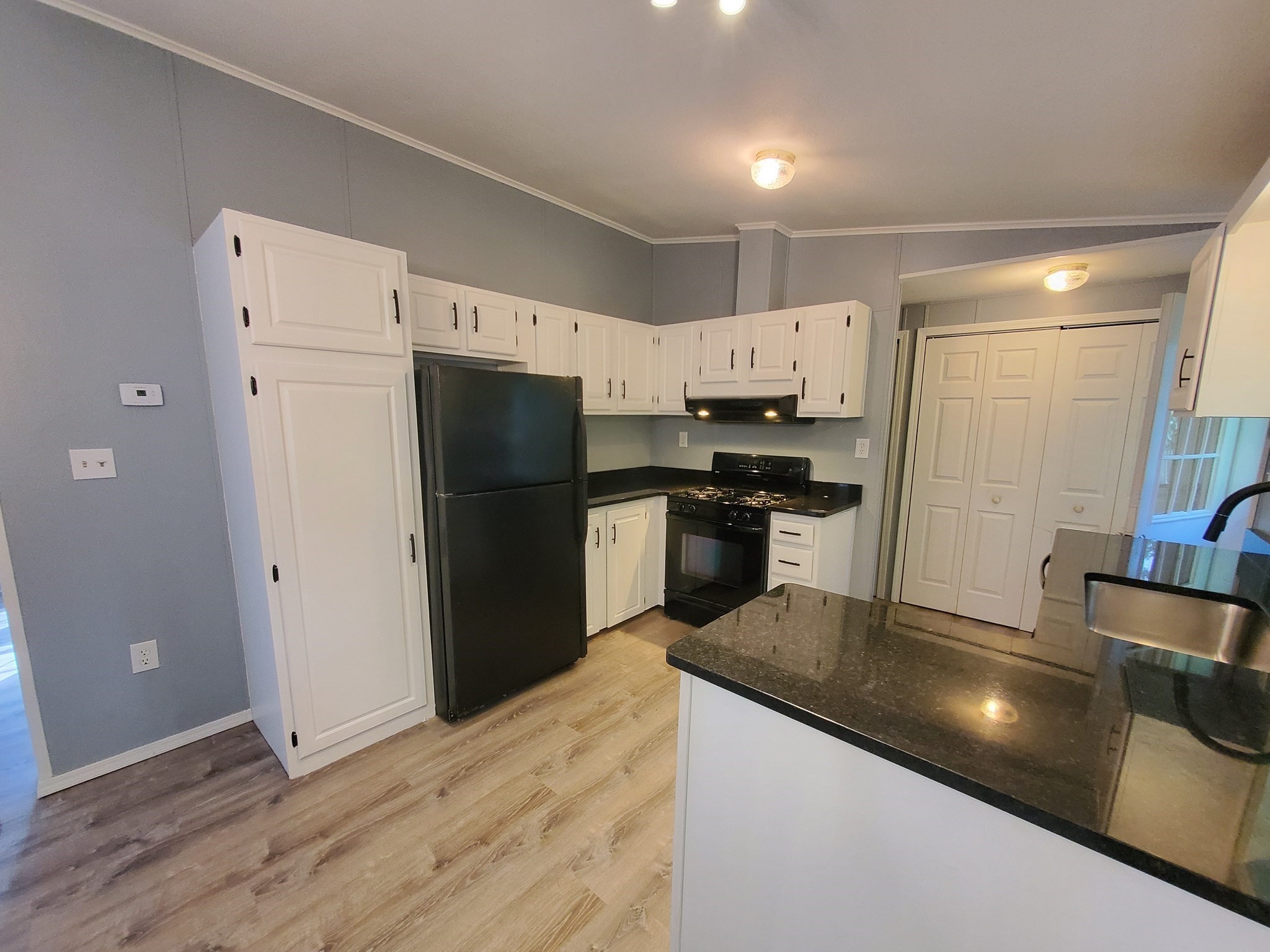 21 Fox Run Property Photo 4