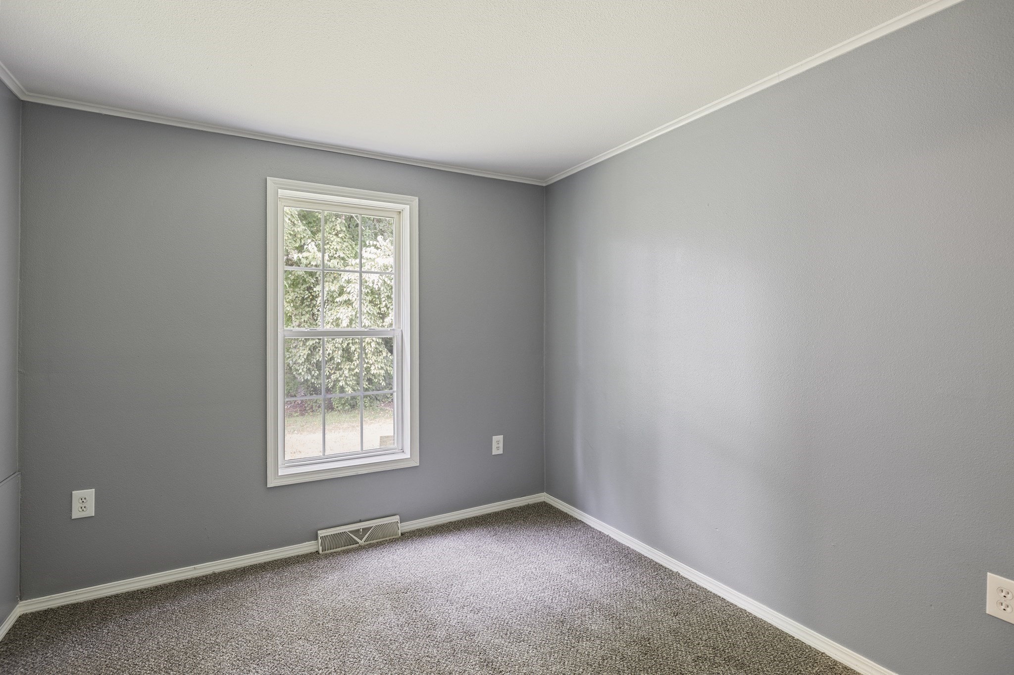 21 Fox Run Property Photo 14