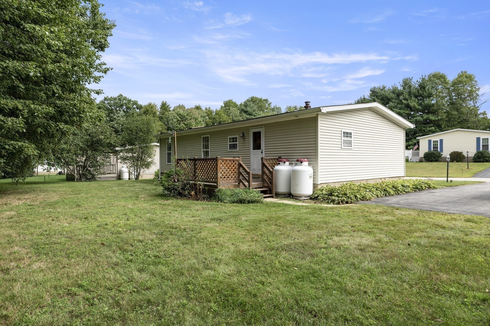 21 Fox Run Property Photo 24