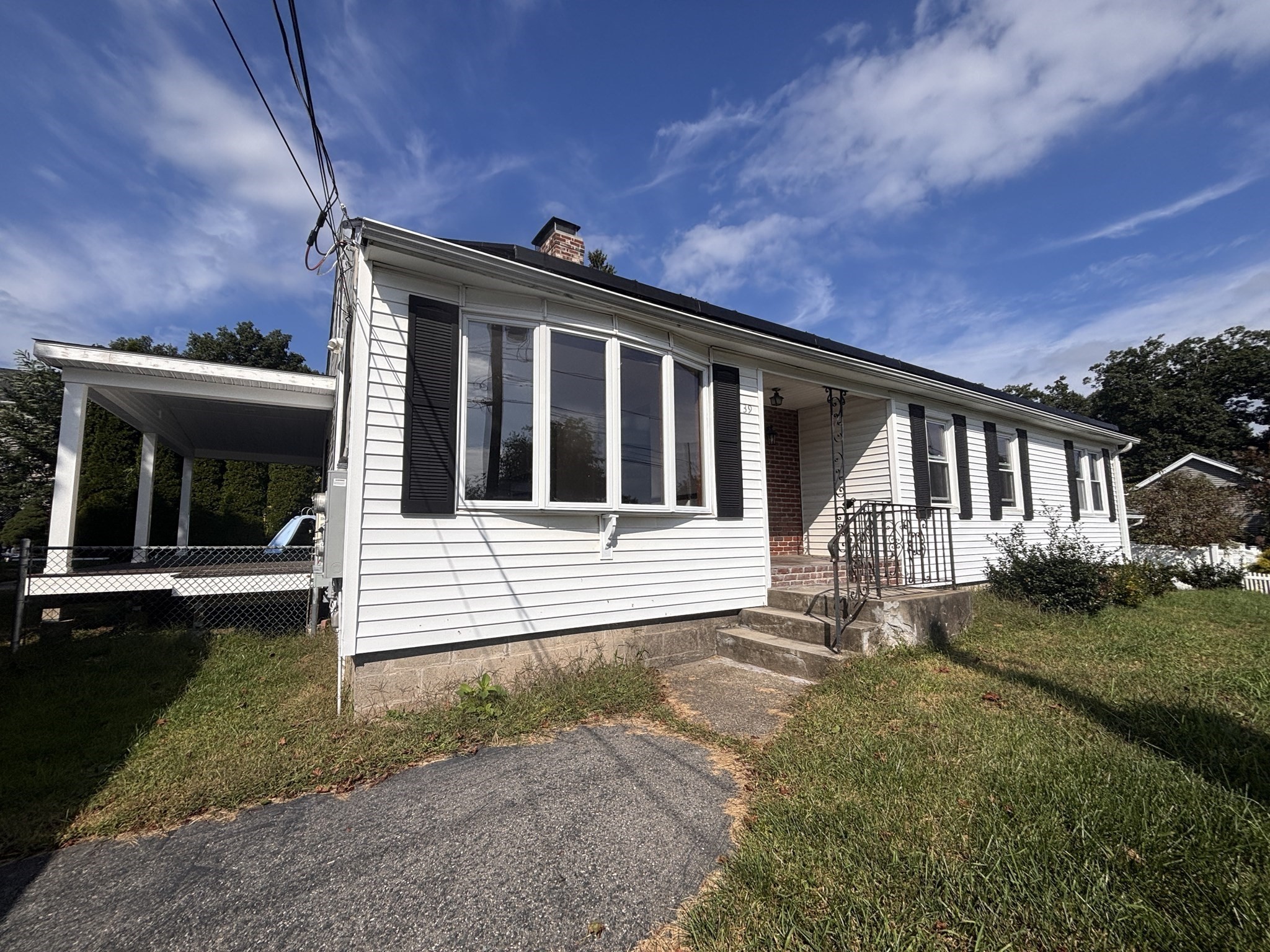 39 Bullard Ave Property Photo 2