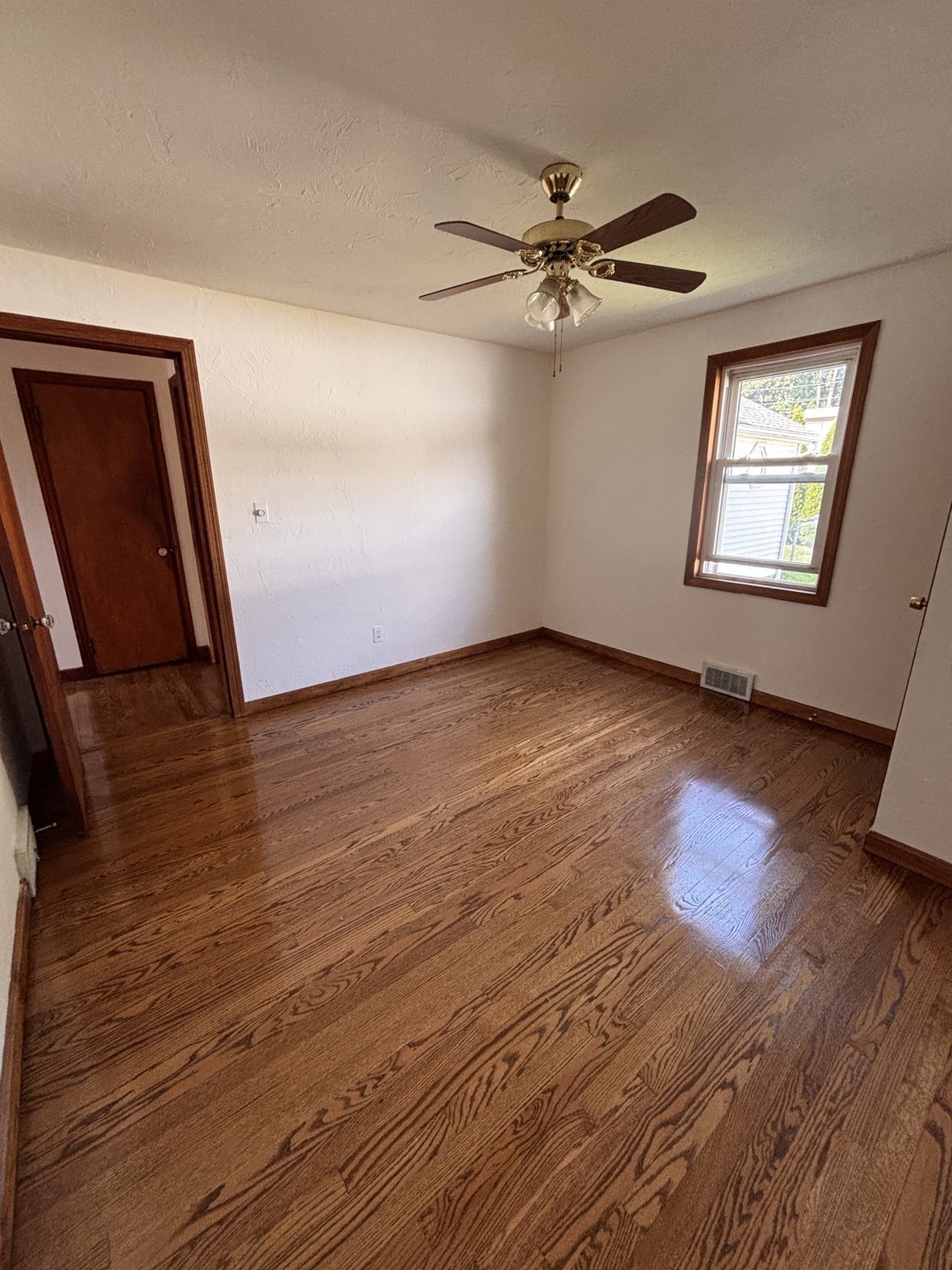 39 Bullard Ave Property Photo 20