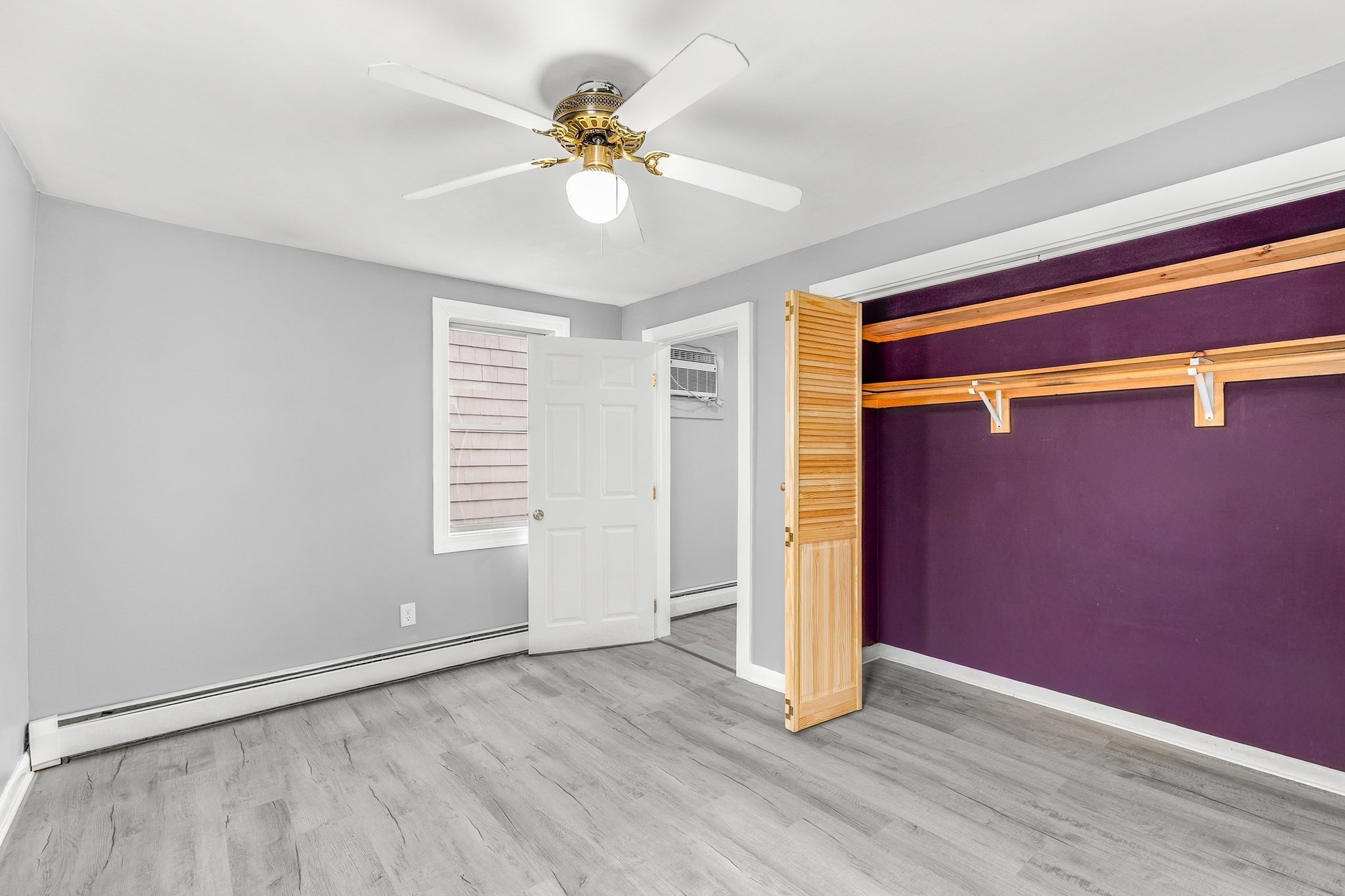298 Collette St Property Photo 14