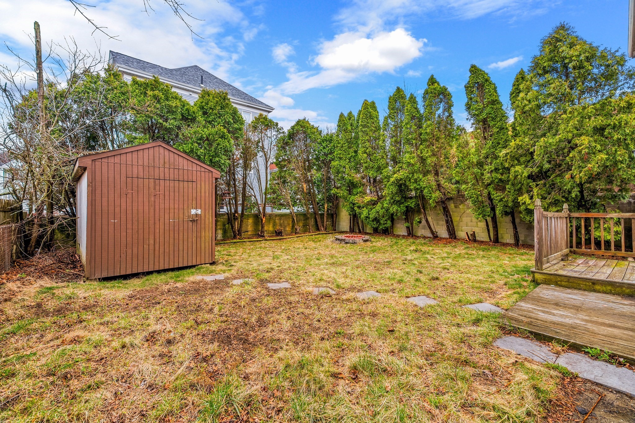 298 Collette St Property Photo 21
