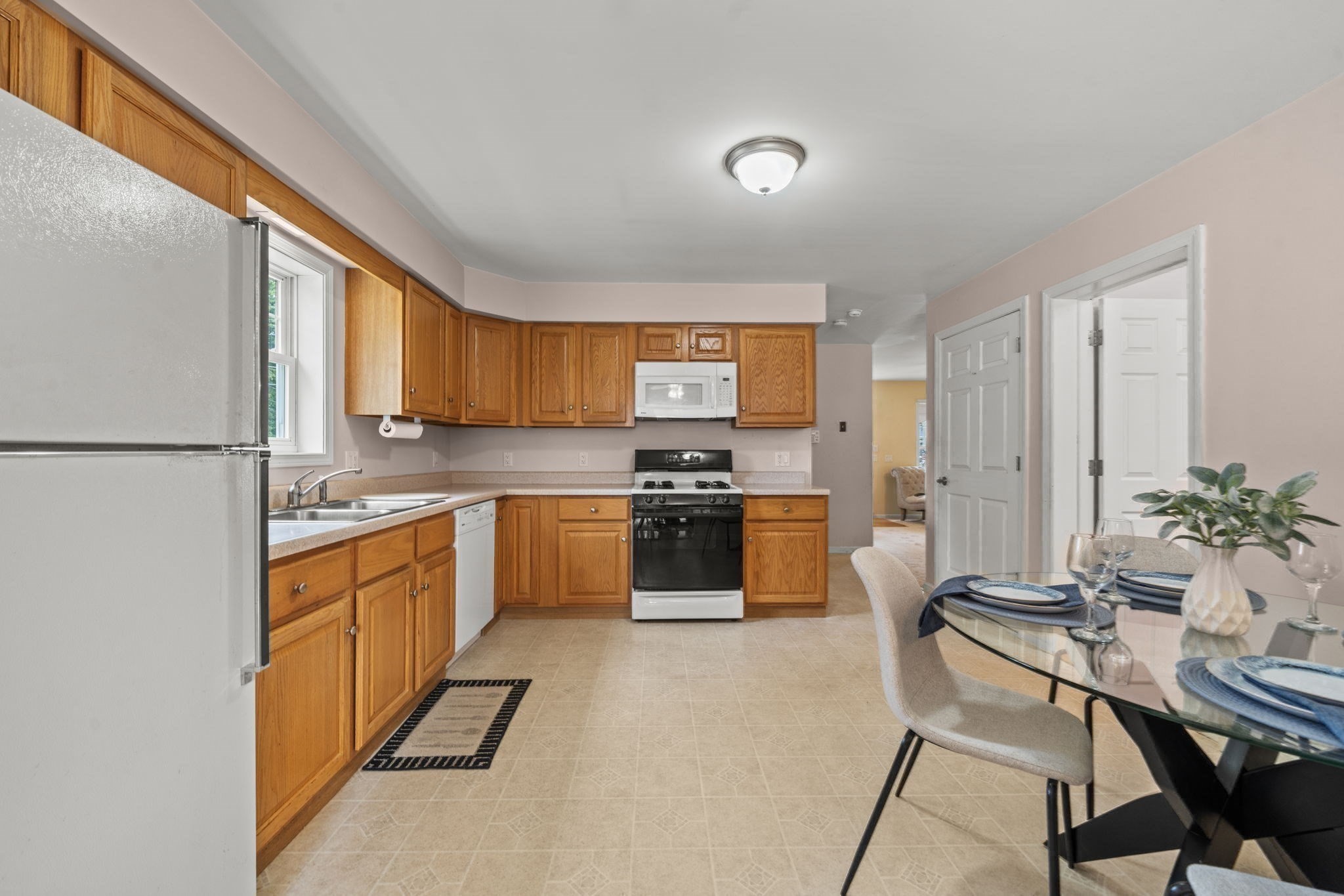 30 Lowell Street Property Photo 10
